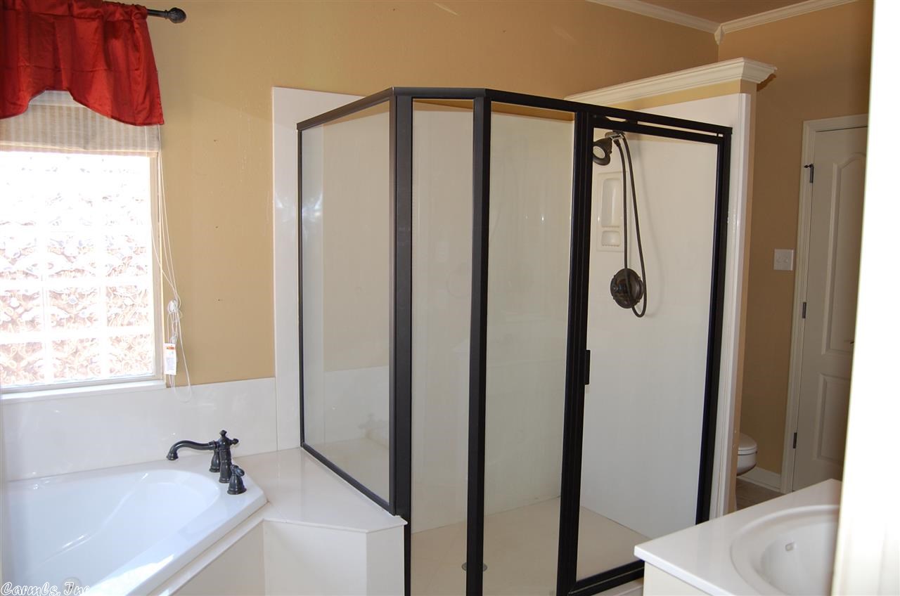 LONGHILLS VILLAGE - Residential