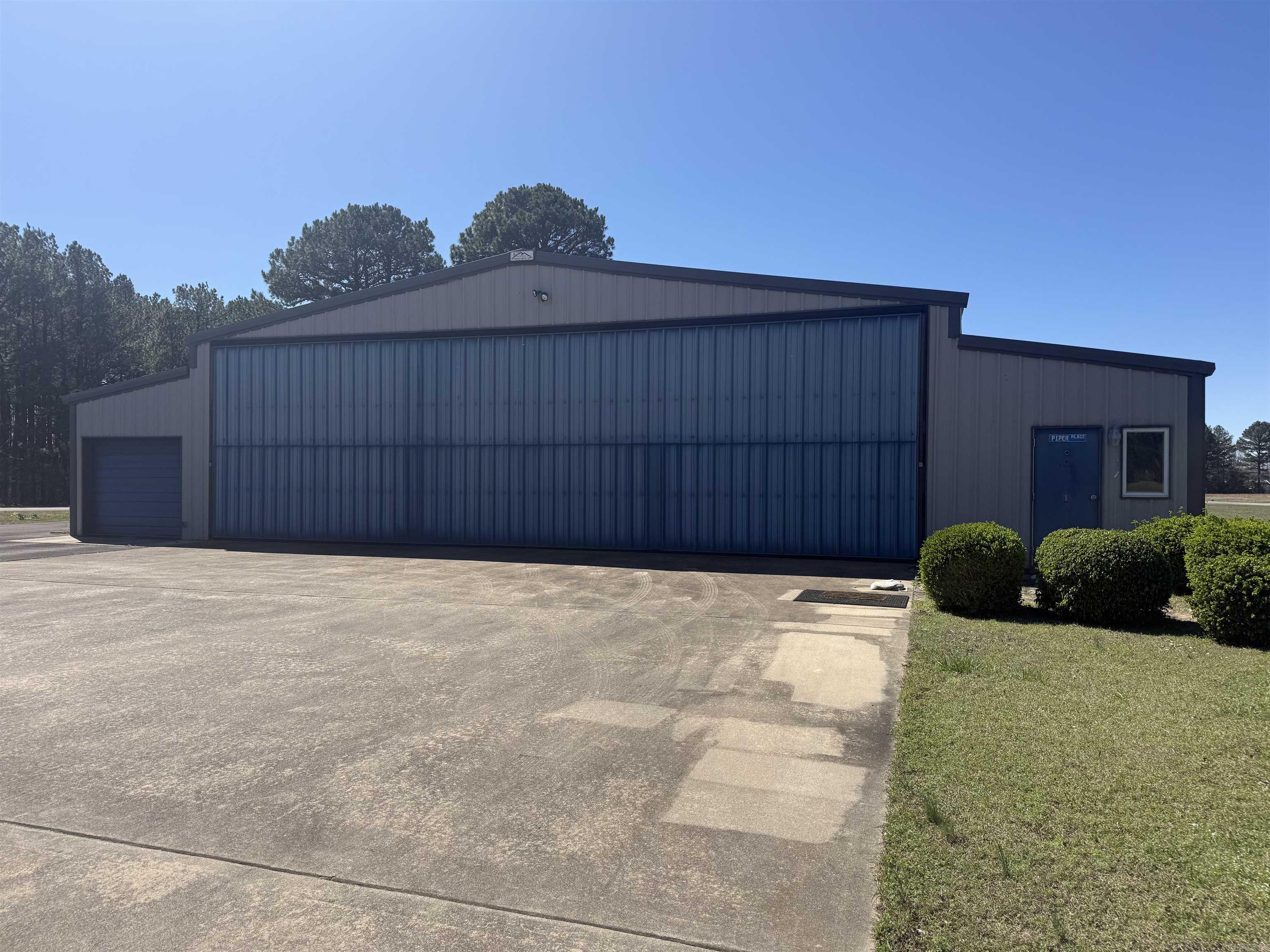 HOLLEY MOUNTAIN AIRPARK - Residential