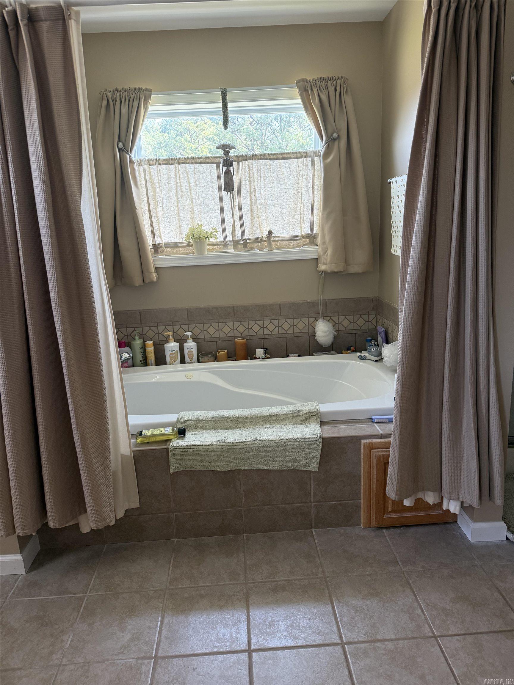 HOLLEY MOUNTAIN AIRPARK - Residential