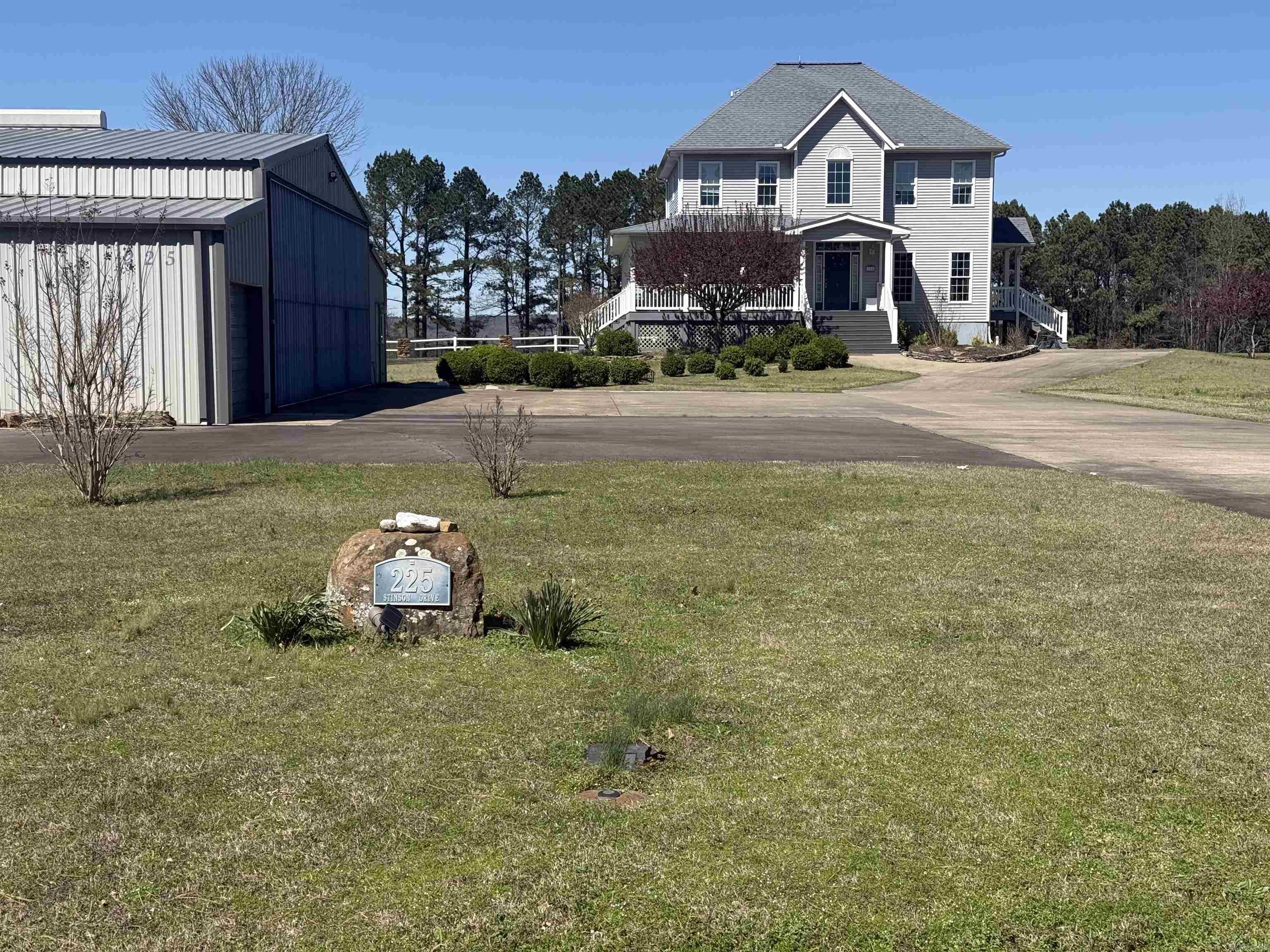 HOLLEY MOUNTAIN AIRPARK - Residential