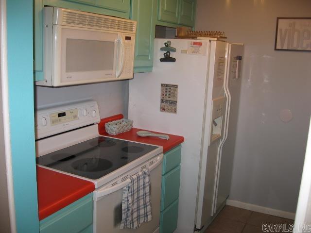 LAKEWOOD HILLS CONDO - Residential