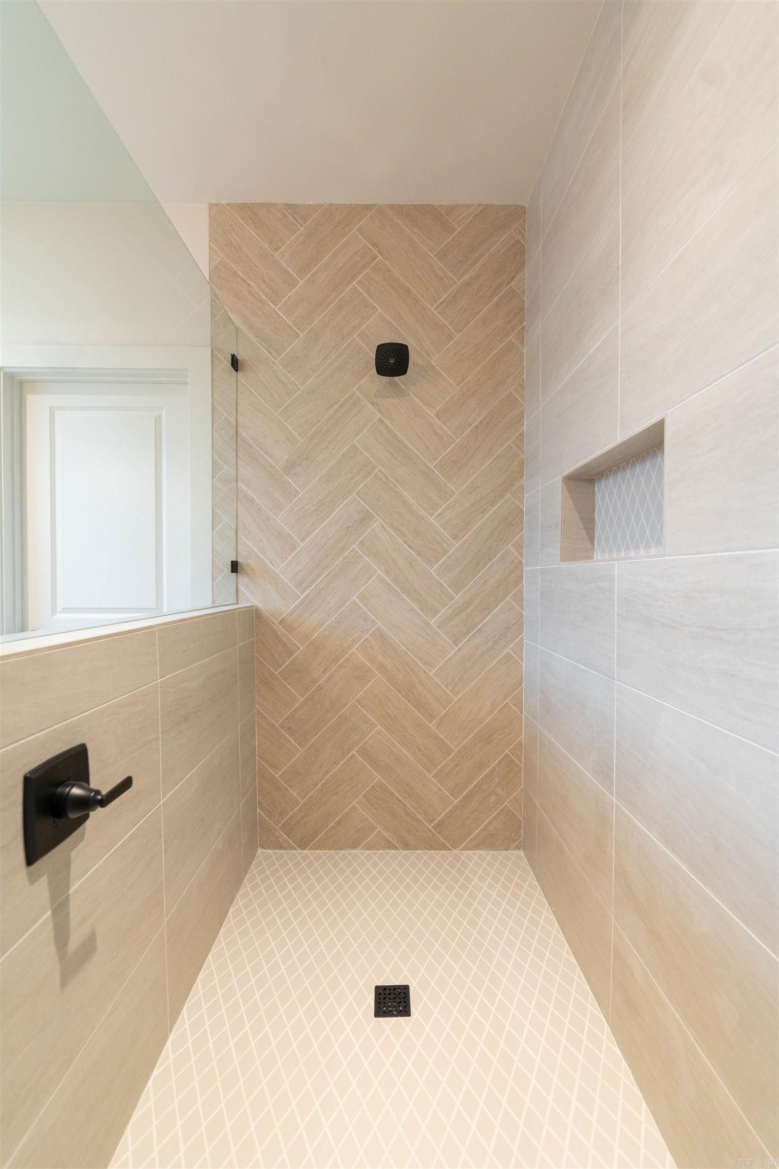 COUNTRY CLUB OF AR-QUARTERS ADDN - Residential