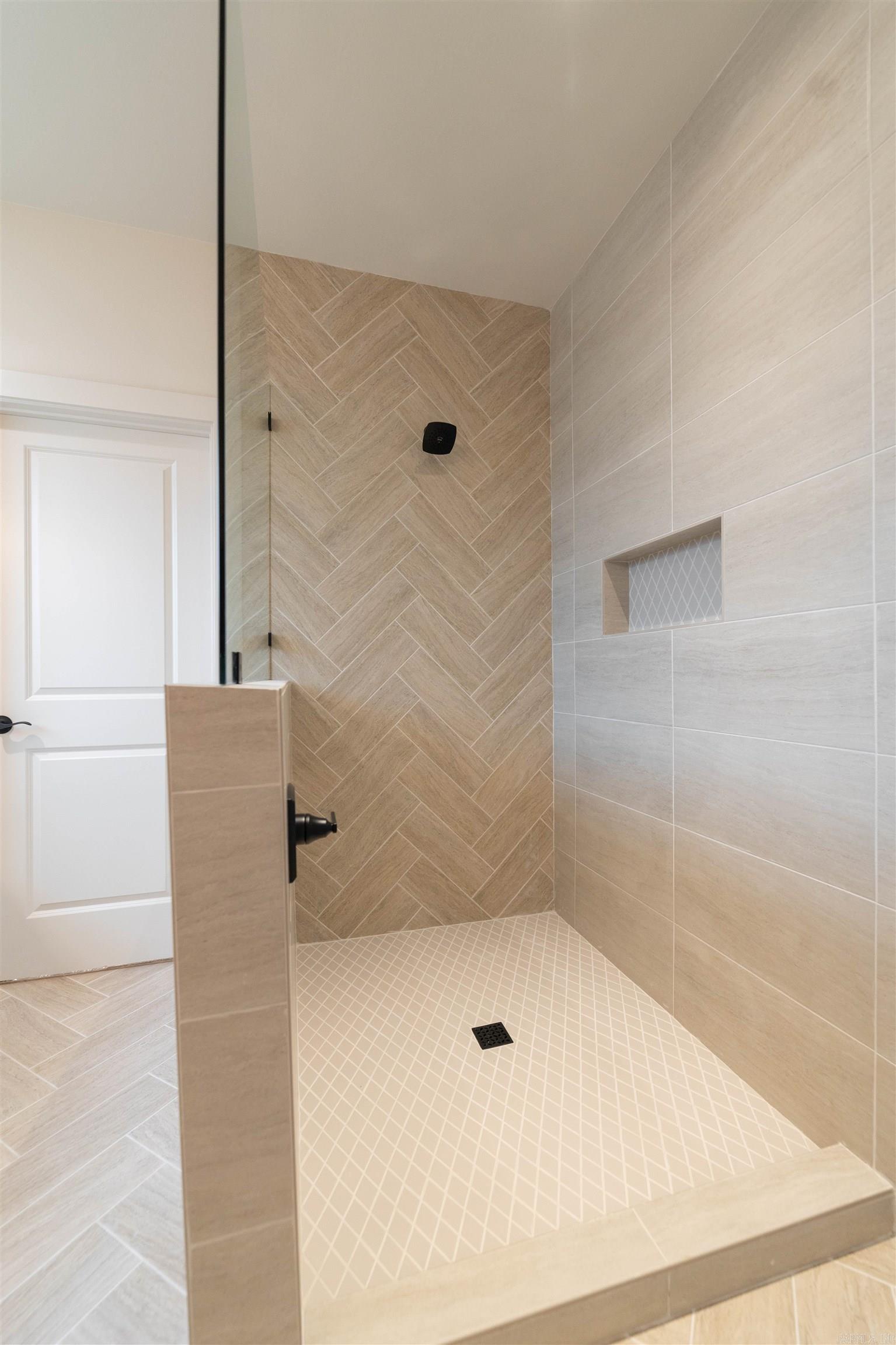 COUNTRY CLUB OF AR-QUARTERS ADDN - Residential