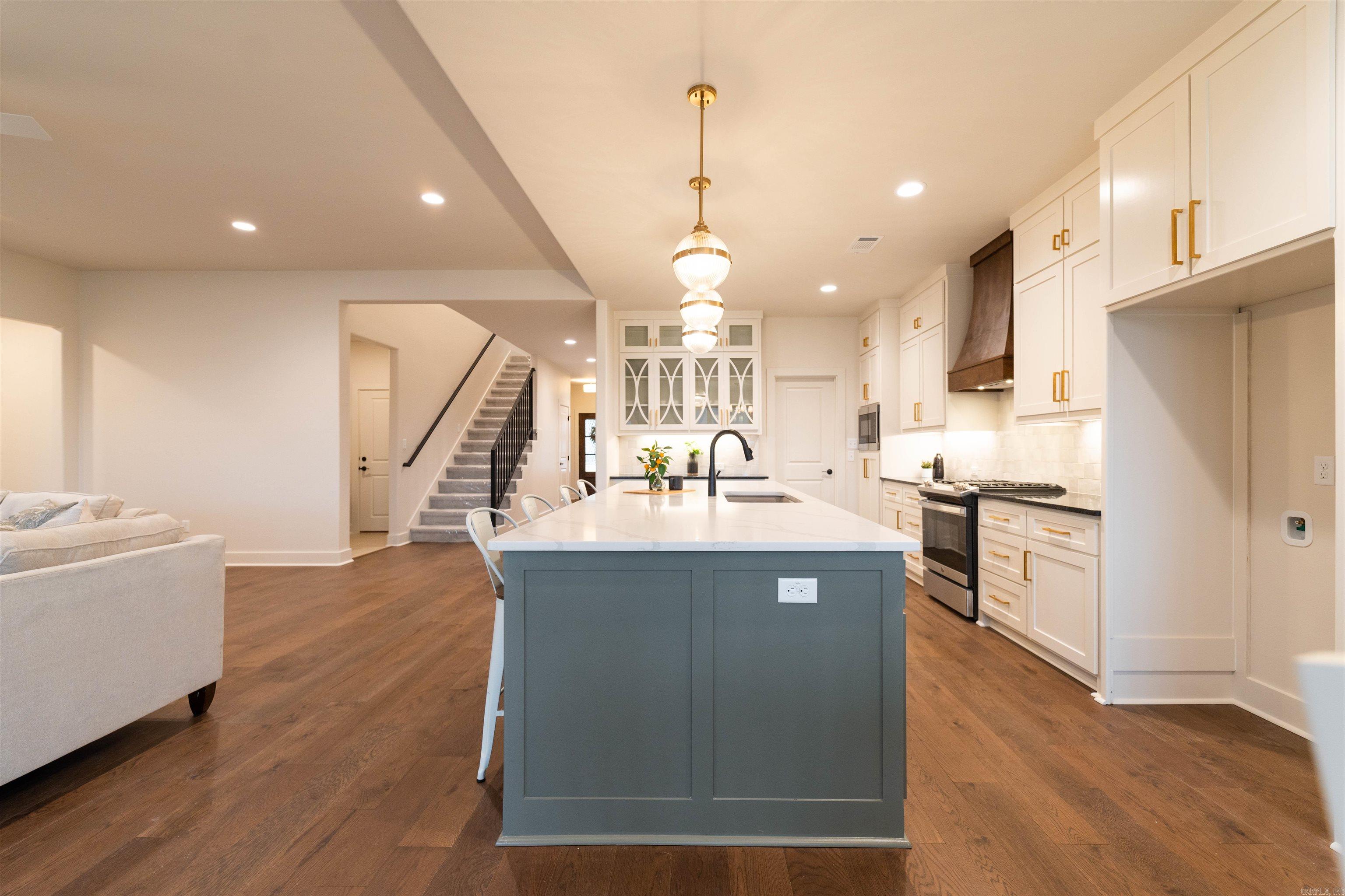 COUNTRY CLUB OF AR-QUARTERS ADDN - Residential