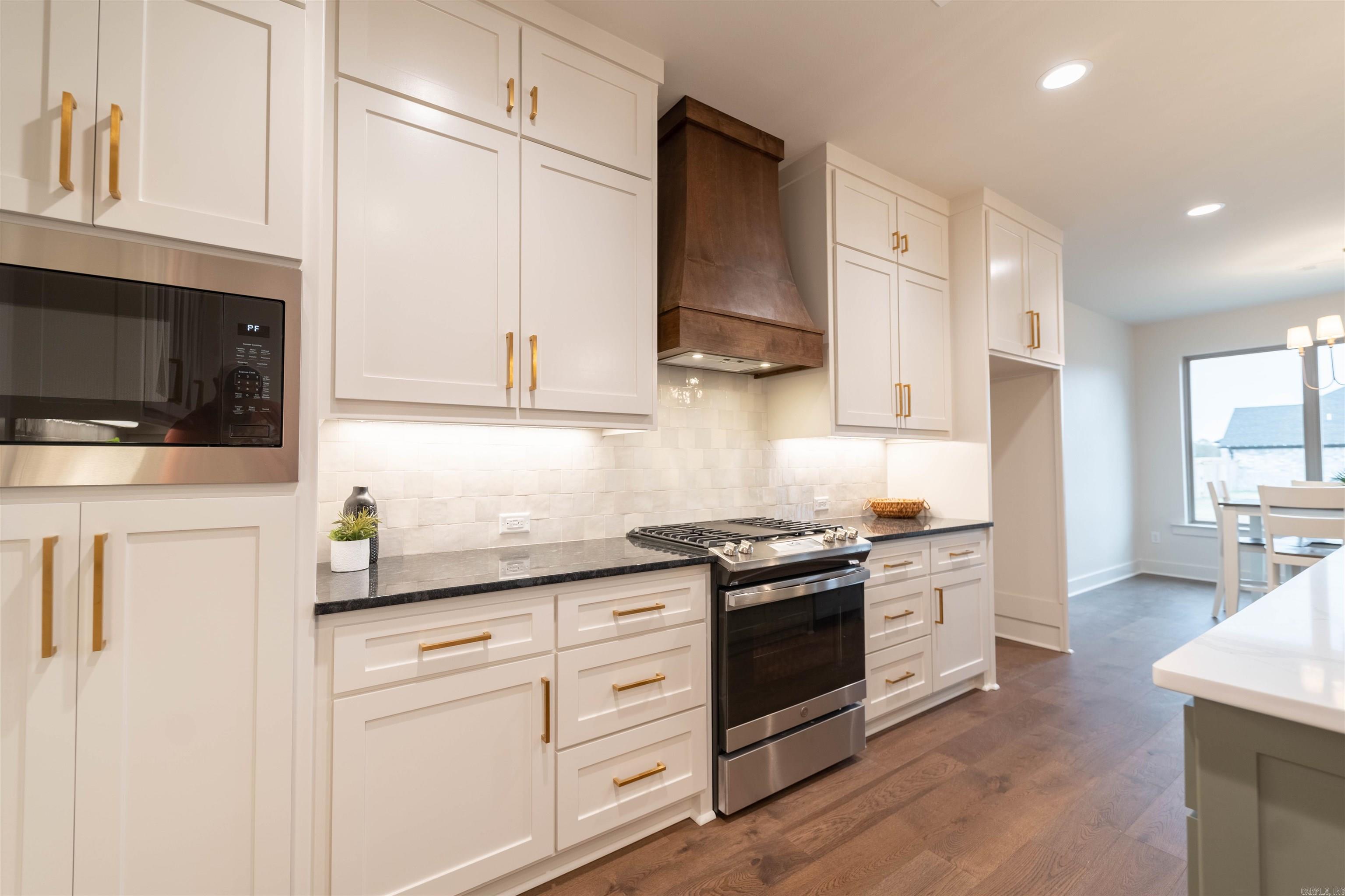 COUNTRY CLUB OF AR-QUARTERS ADDN - Residential