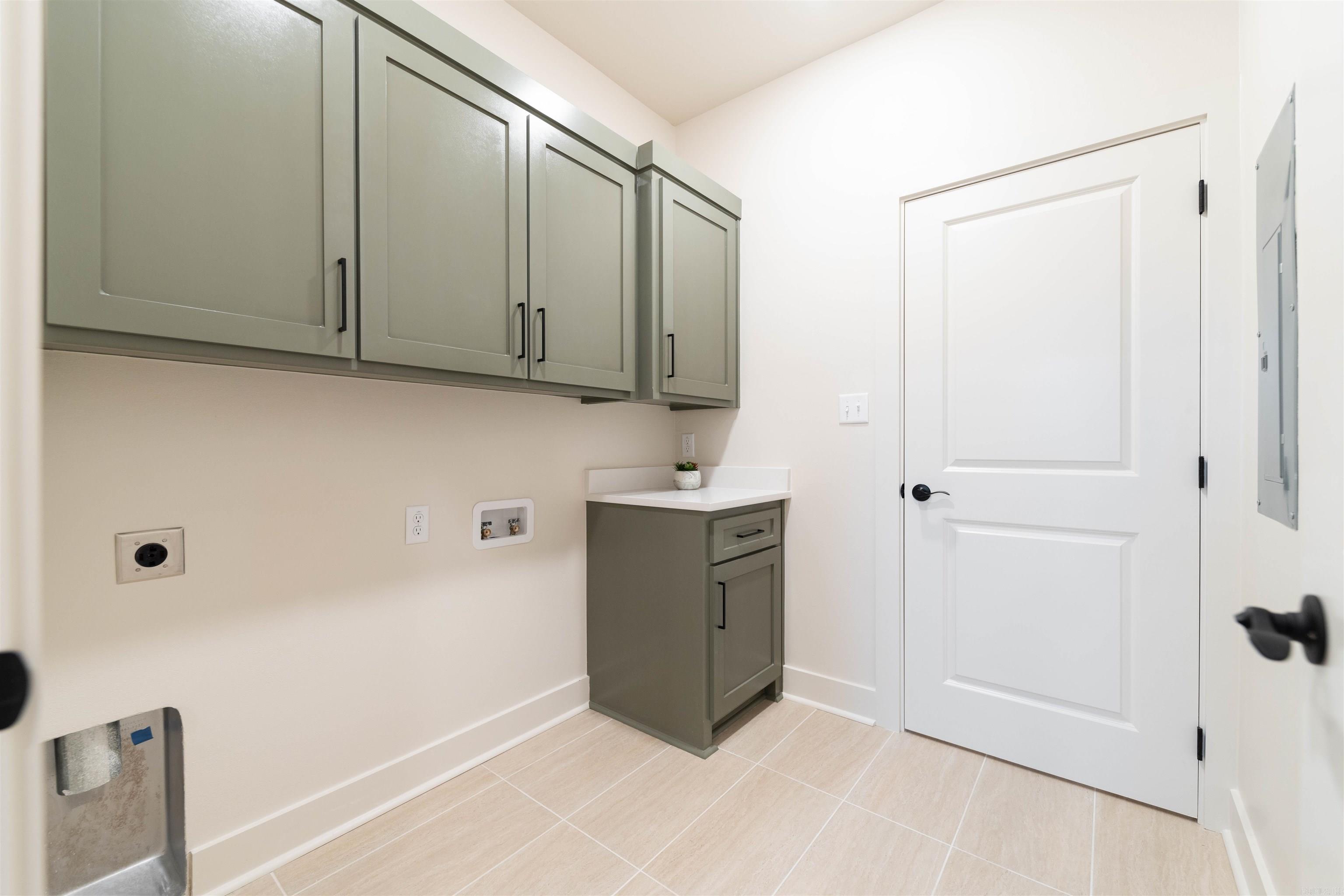 COUNTRY CLUB OF AR-QUARTERS ADDN - Residential