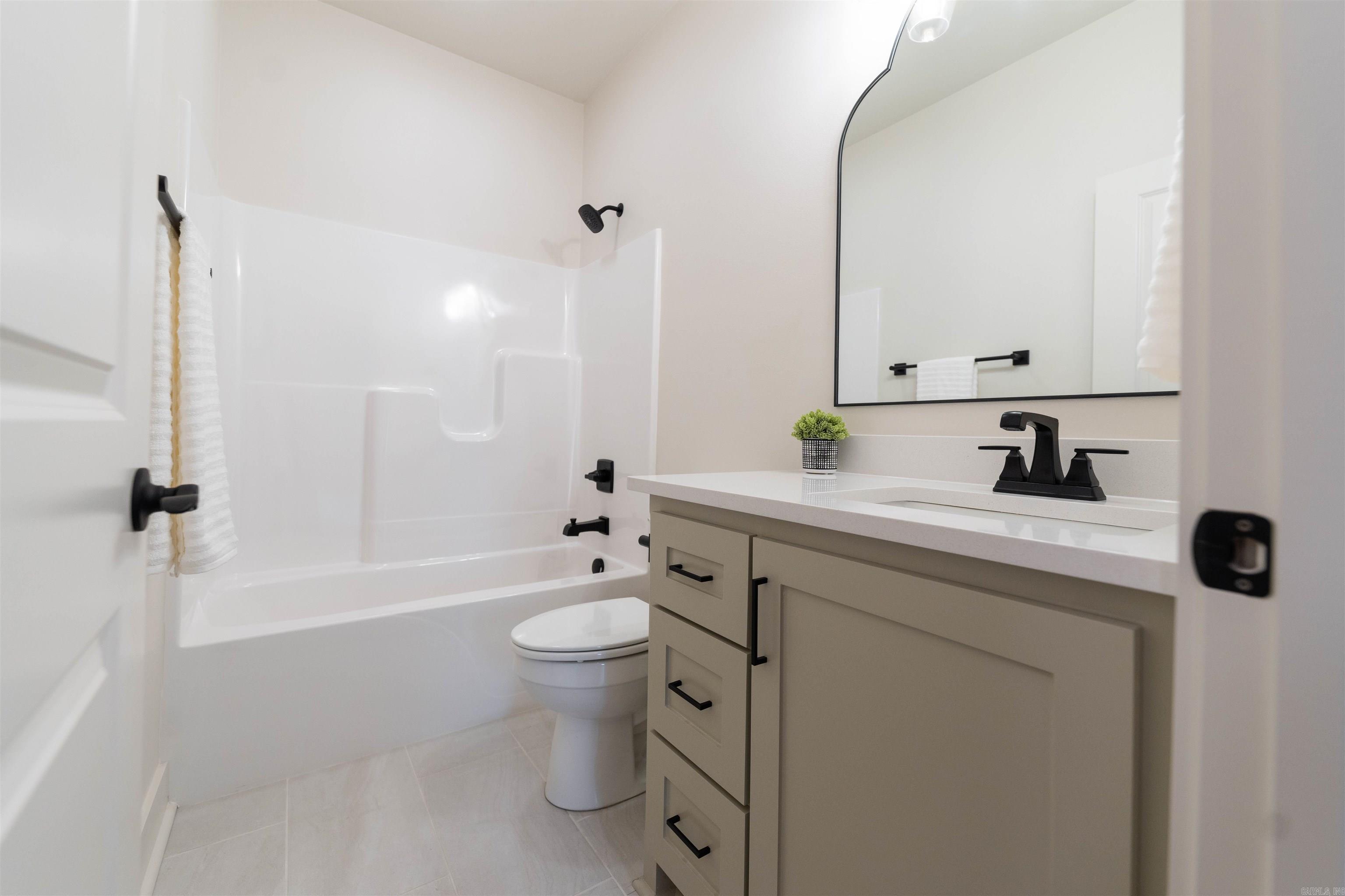 COUNTRY CLUB OF AR-QUARTERS ADDN - Residential