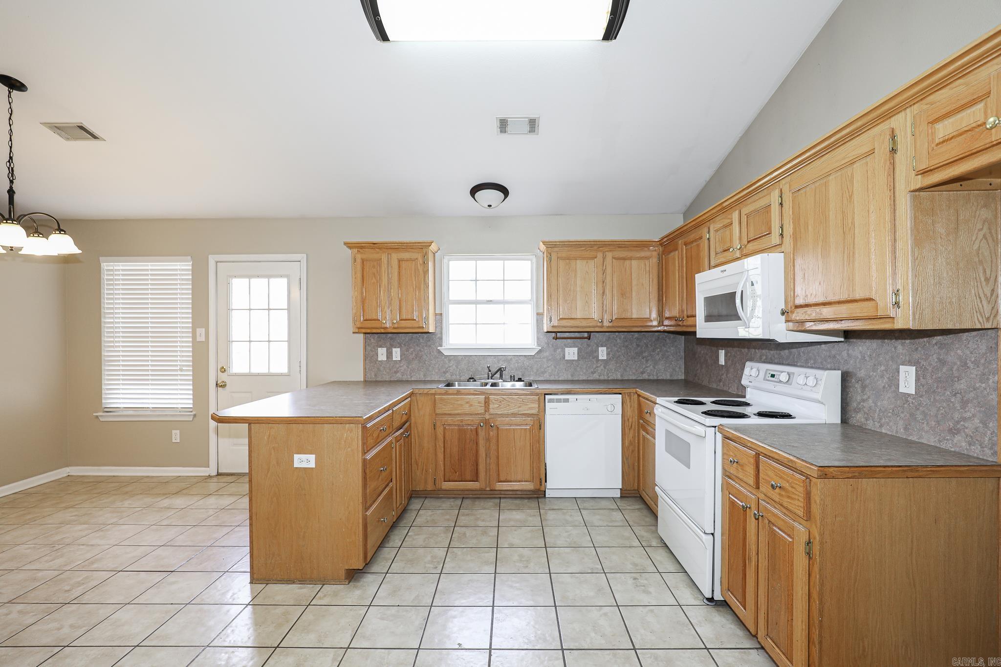 HARTFORD HILLS - Residential