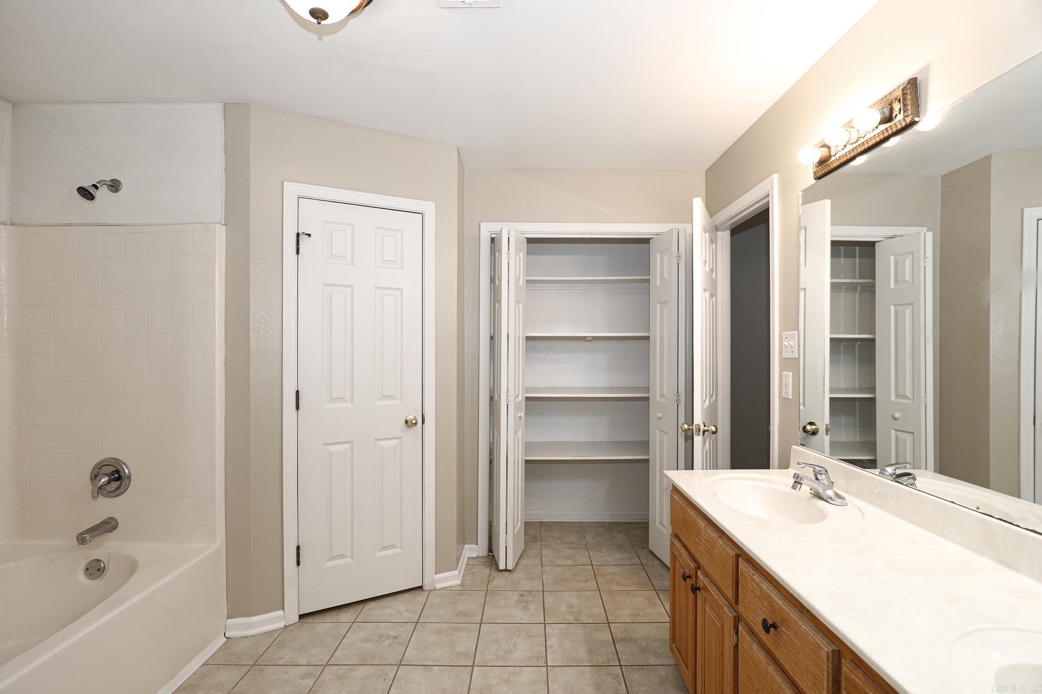 HARTFORD HILLS - Residential