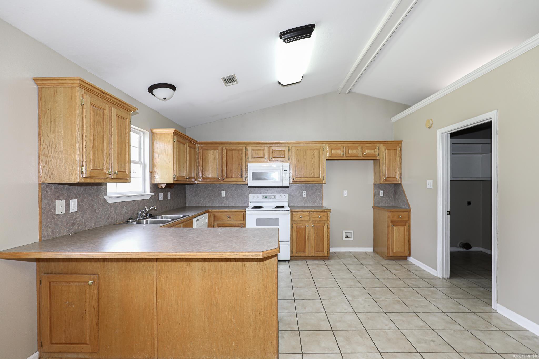 HARTFORD HILLS - Residential