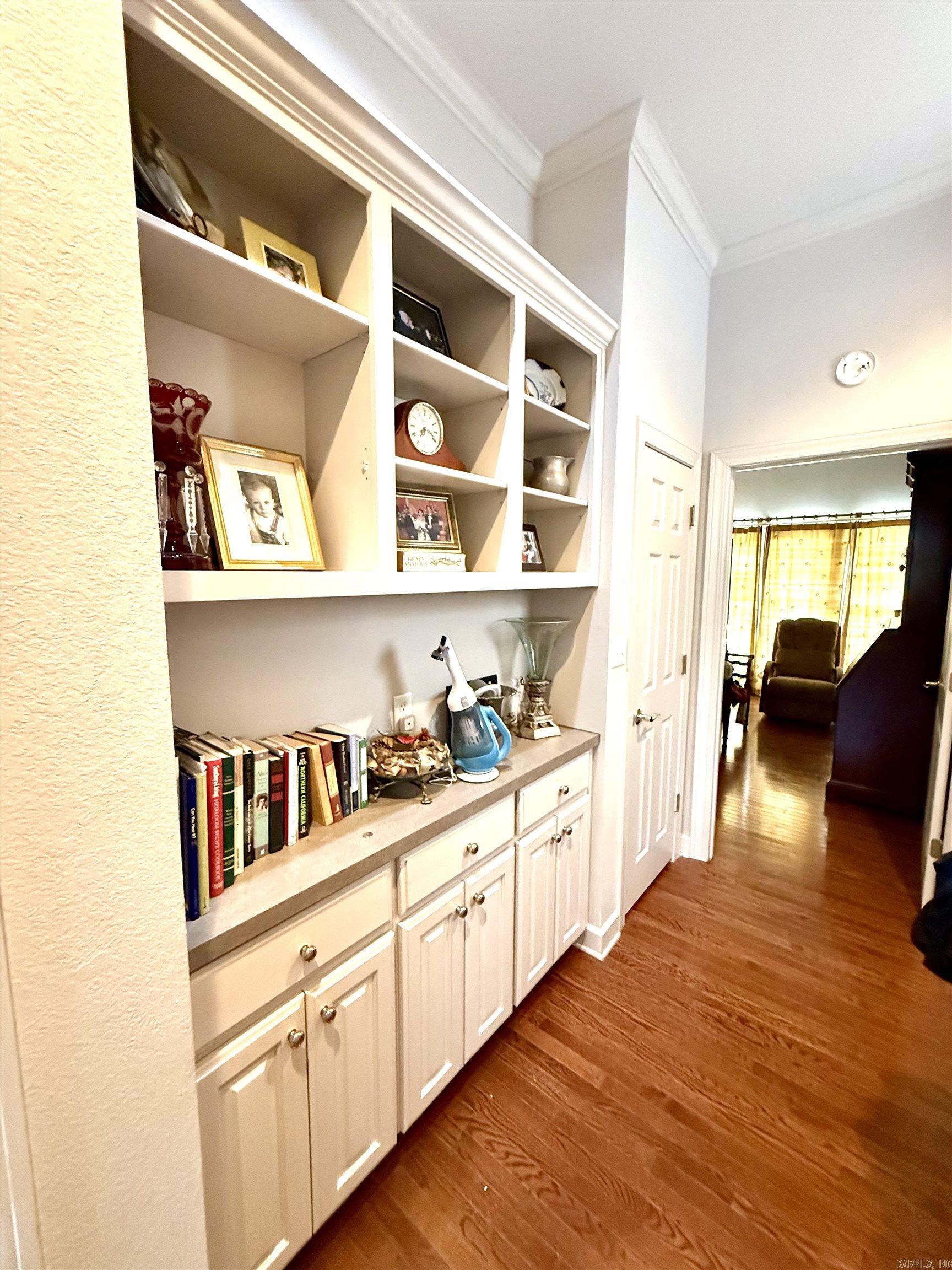 BELVEDERE COURT - Residential