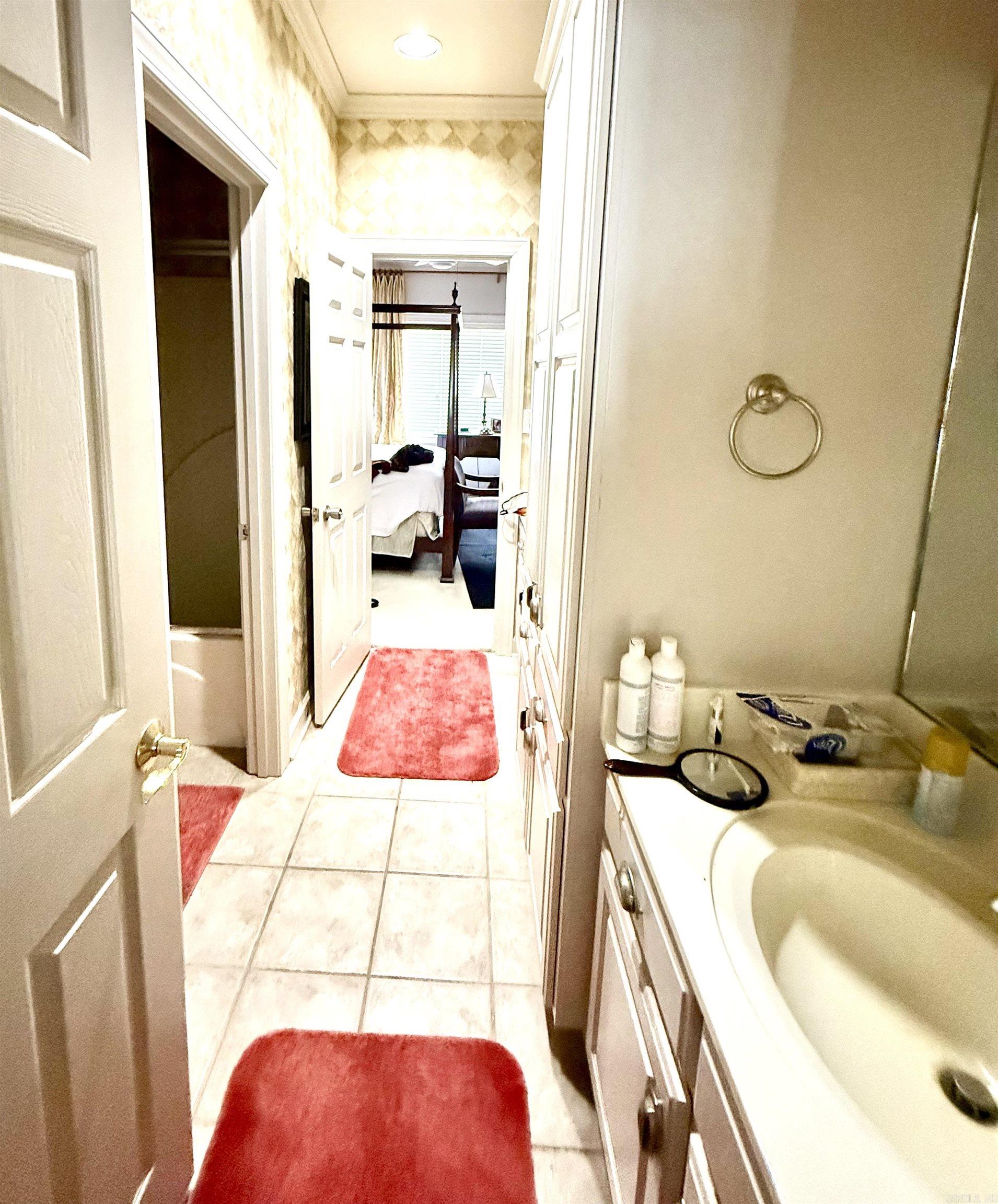 BELVEDERE COURT - Residential