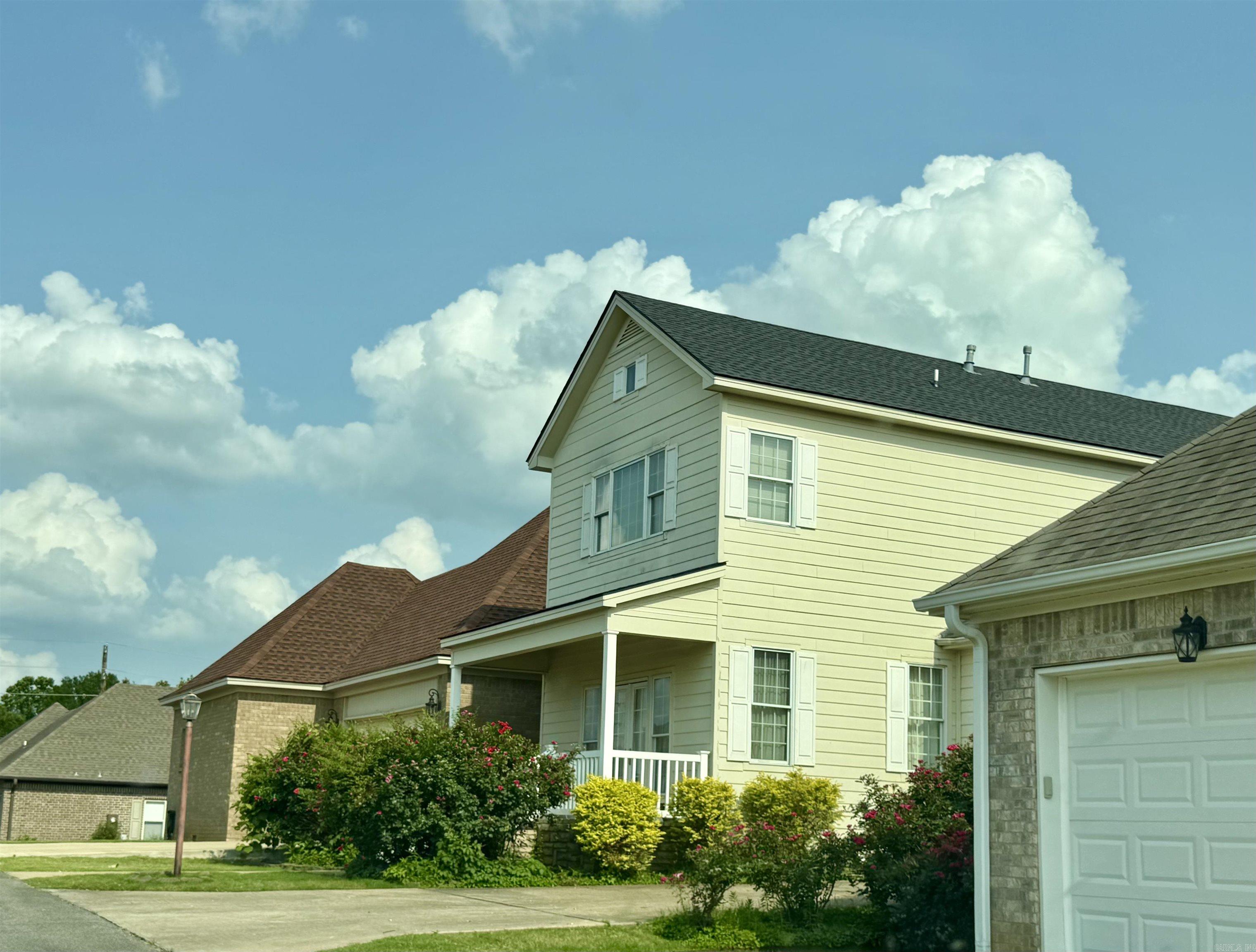 BELVEDERE COURT - Residential
