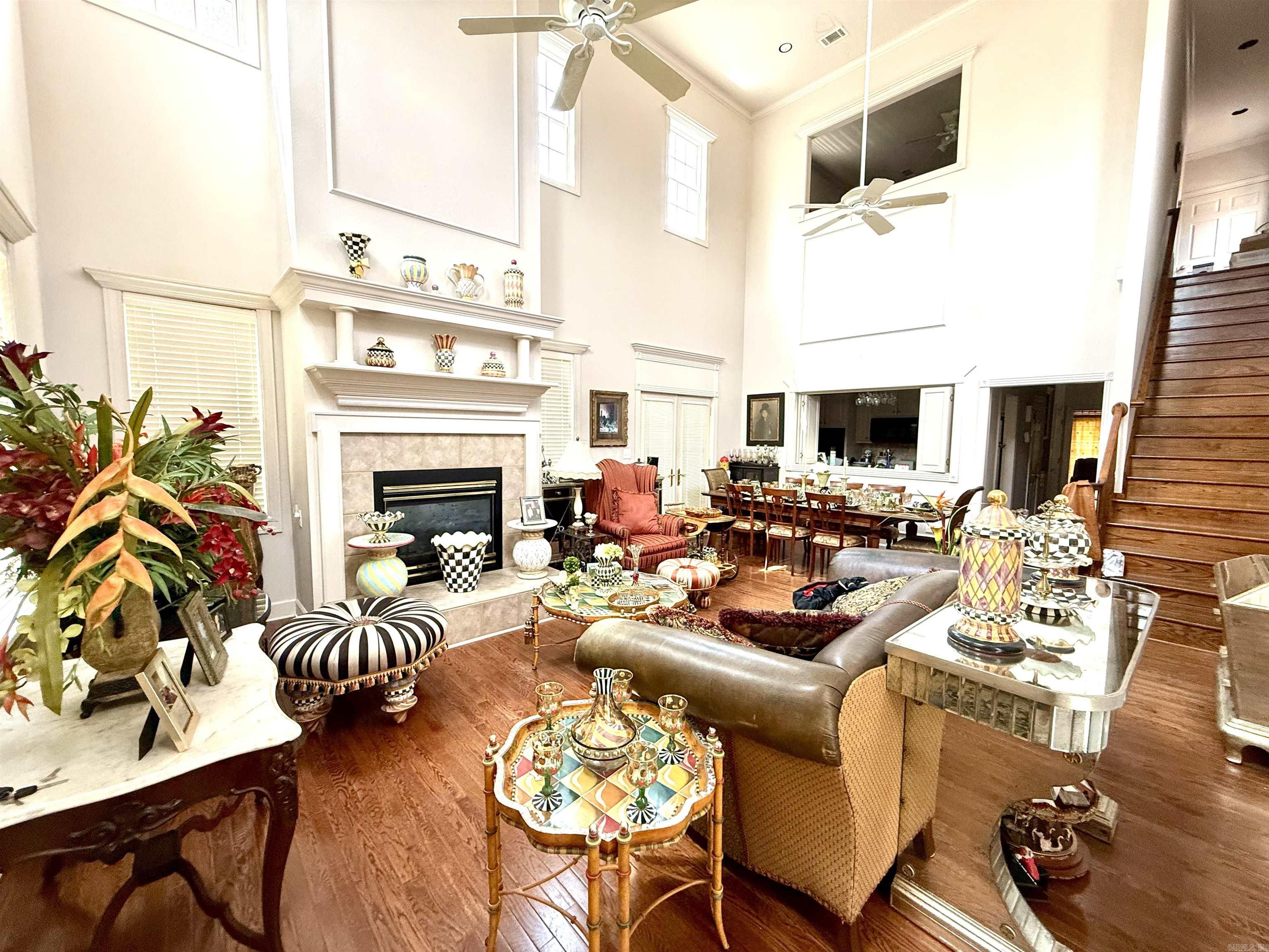 BELVEDERE COURT - Residential