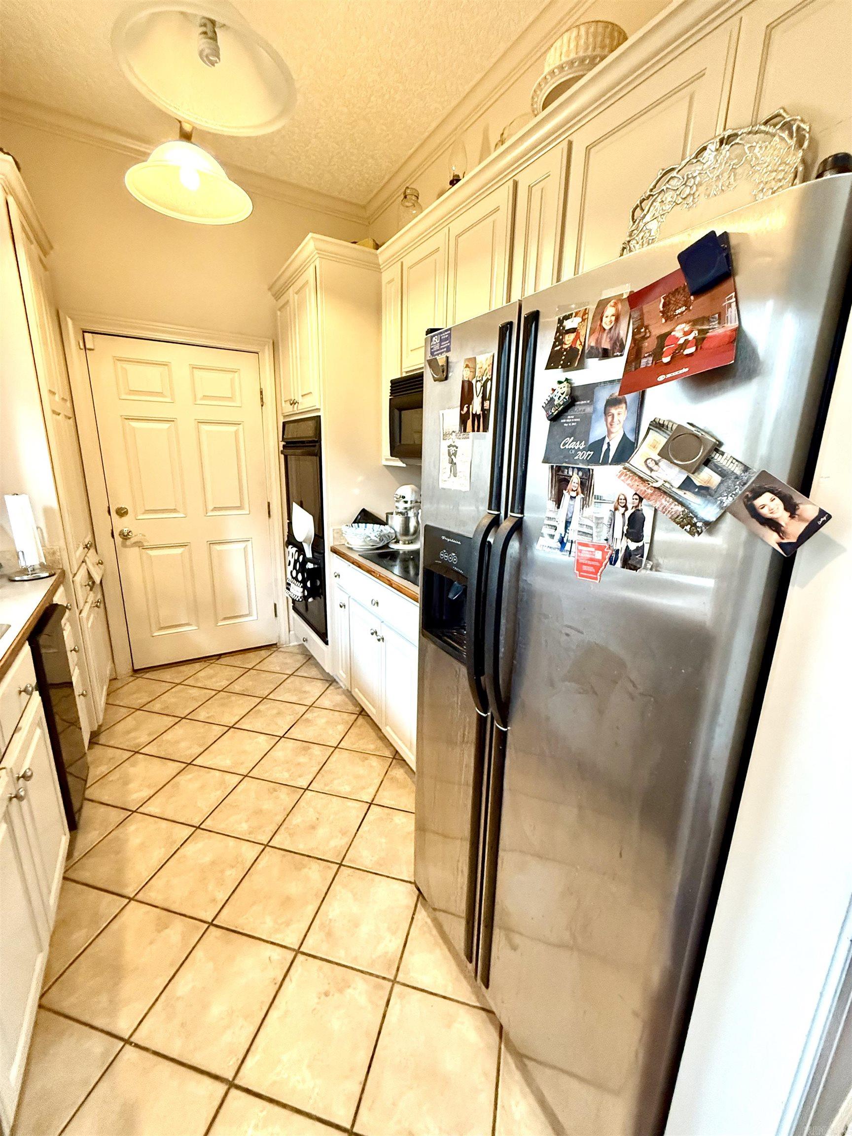 BELVEDERE COURT - Residential