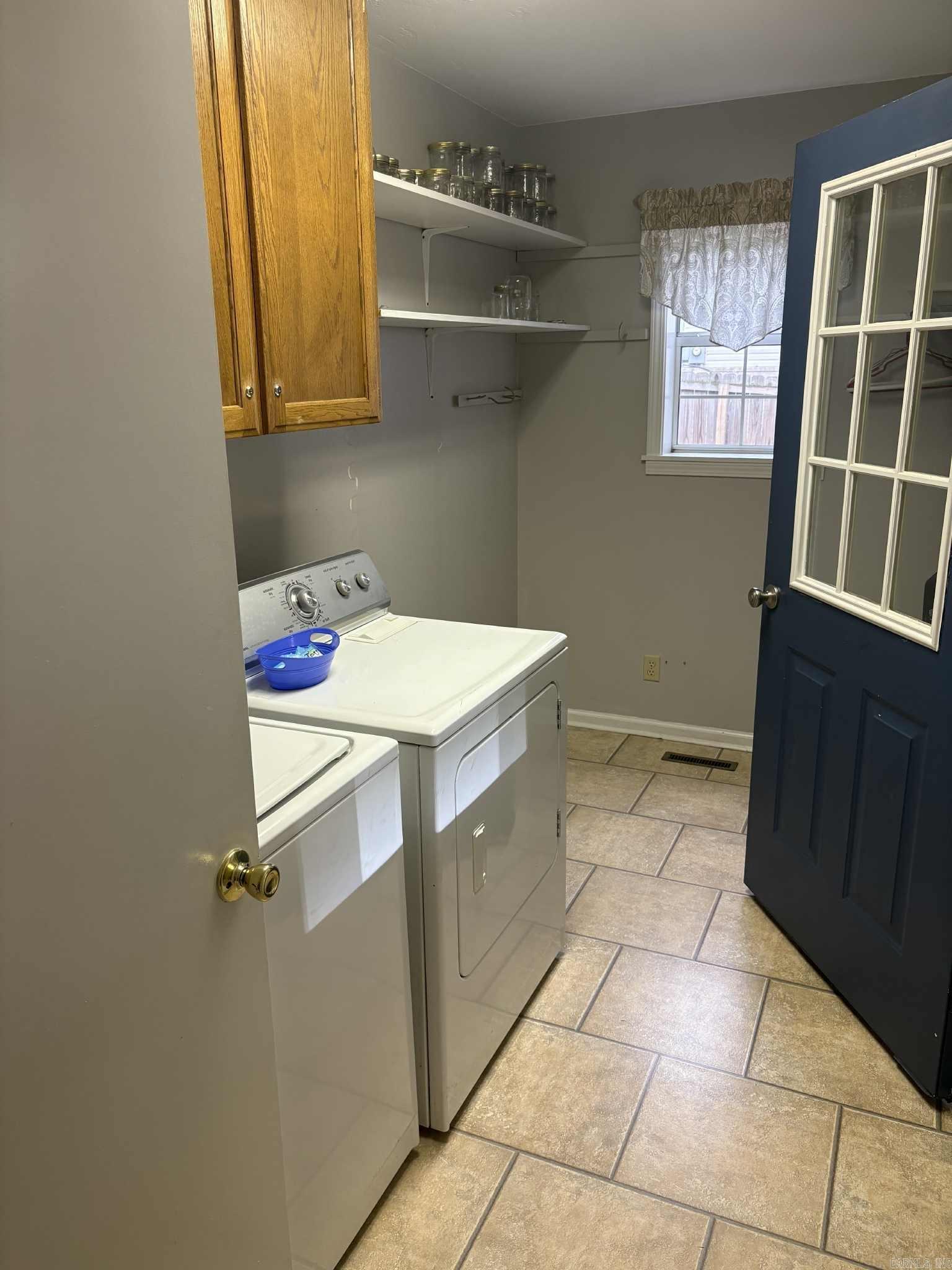 ARROWHEAD VILLAGE - Residential