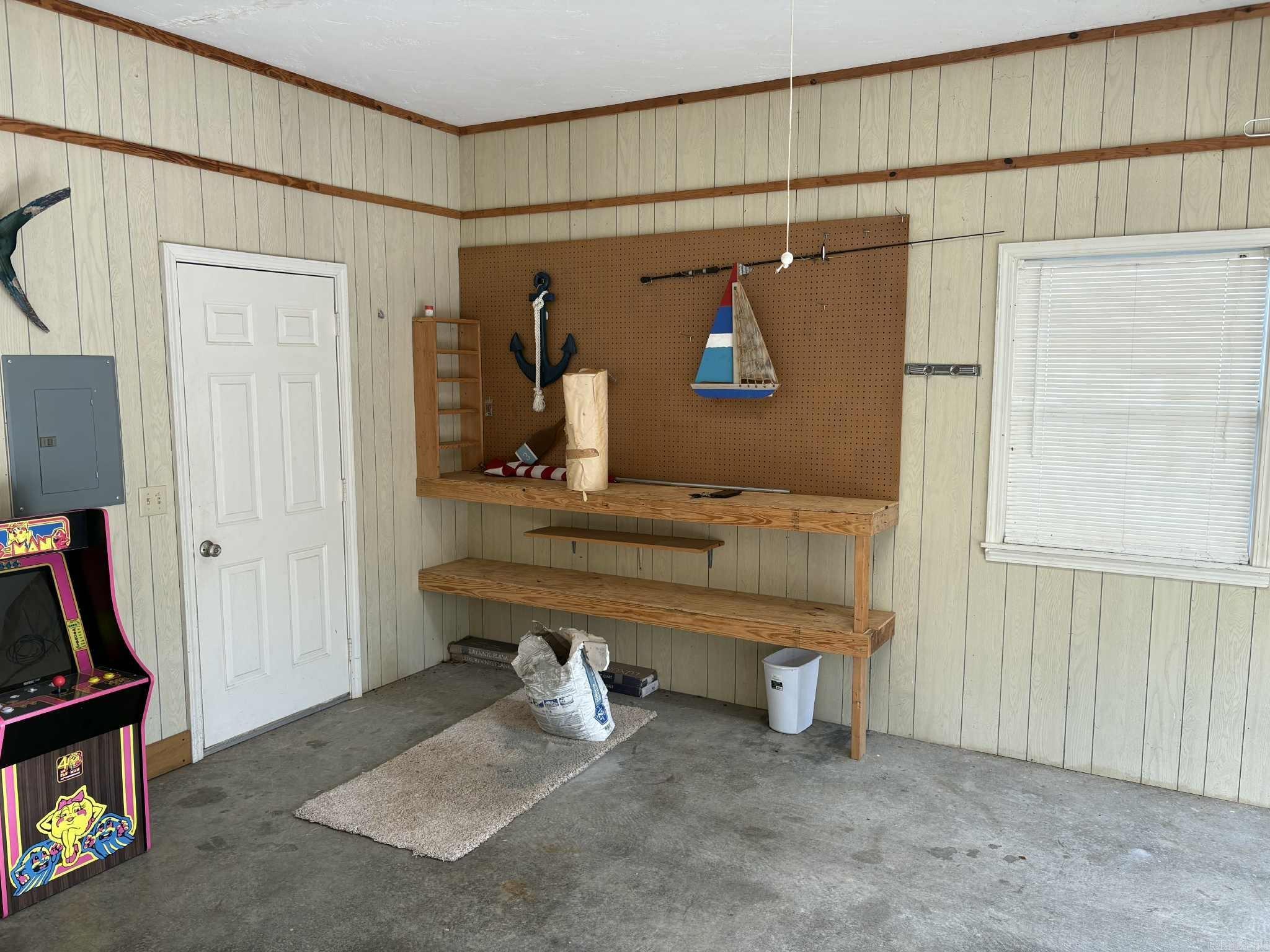 ARROWHEAD VILLAGE - Residential