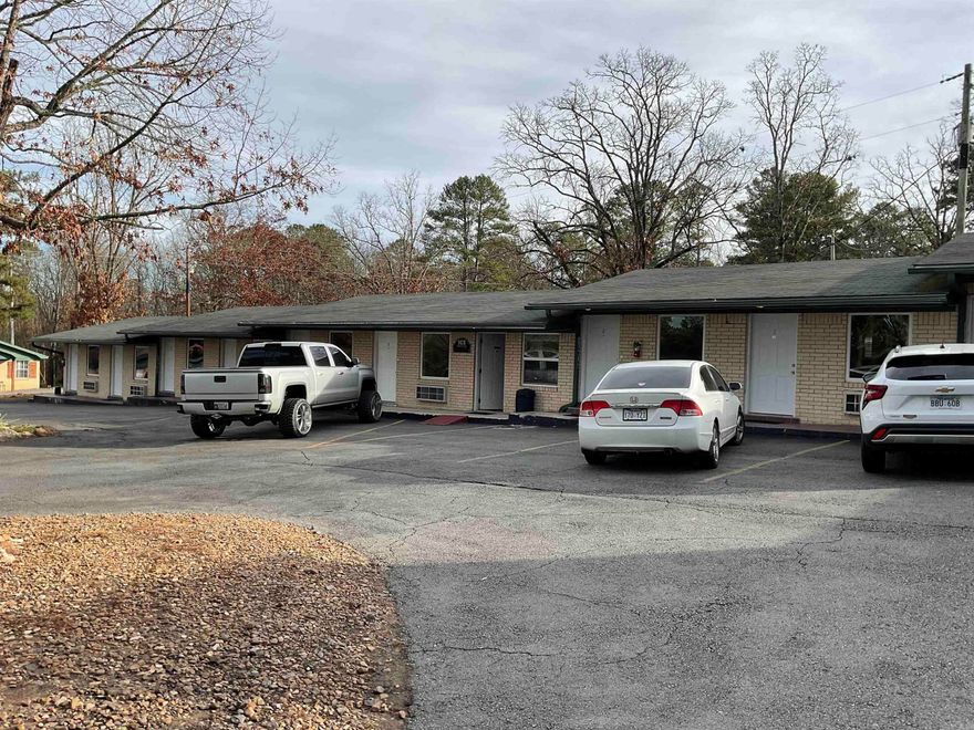 Southern Comfort Inn & Resort lays in the heart of Greers Ferry and across from Devils Fork Park & Tournament Center. Only a 5 minutes from the lake for launching boats. Offering overnight rooms, family cabins, RV spots, swimming pool, picnic pavilions and grills for outside cooking.  Minutes from restaurants, groceries, marinas and all there is to offer in Greers Ferry.  If you see and X or O in the descriptions it refers to see attached docs. This is a thriving business who has done extremely well with a solid seasonal income.  He stays booked all summer and has a loyal fisherman base thru the winter as well.