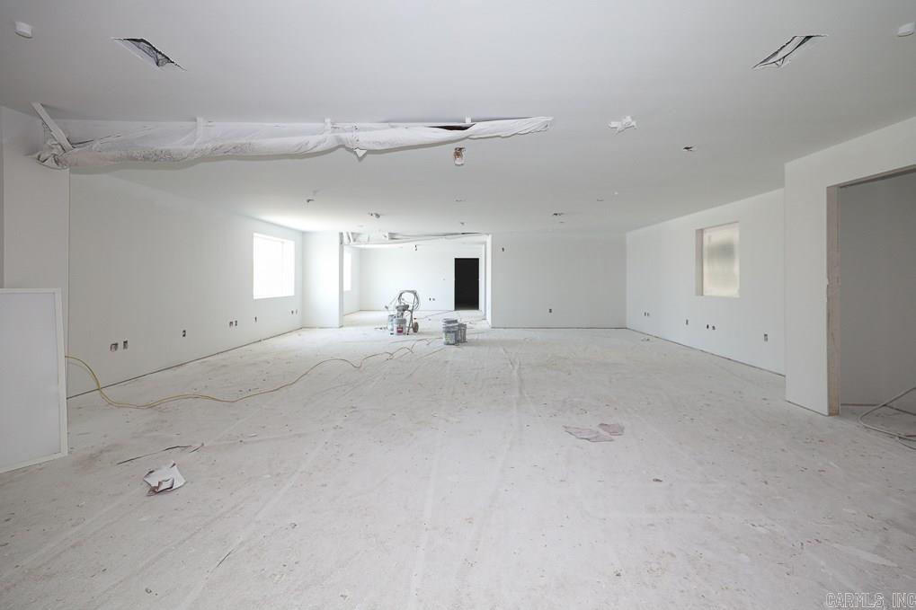 Metes & Bounds - Commercial Lease