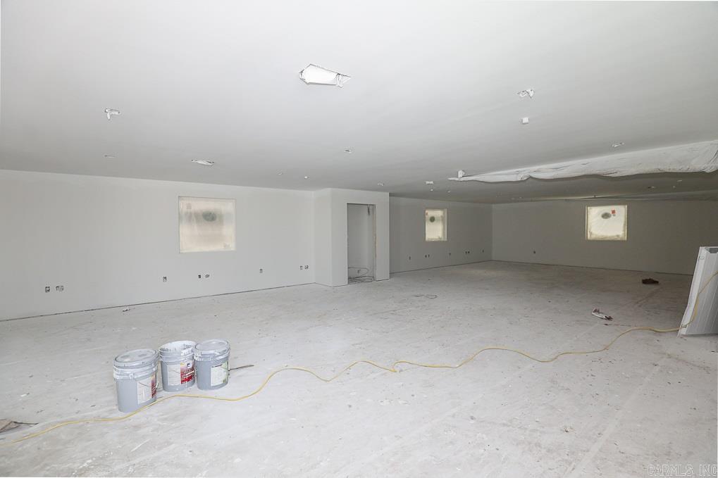 Metes & Bounds - Commercial Lease