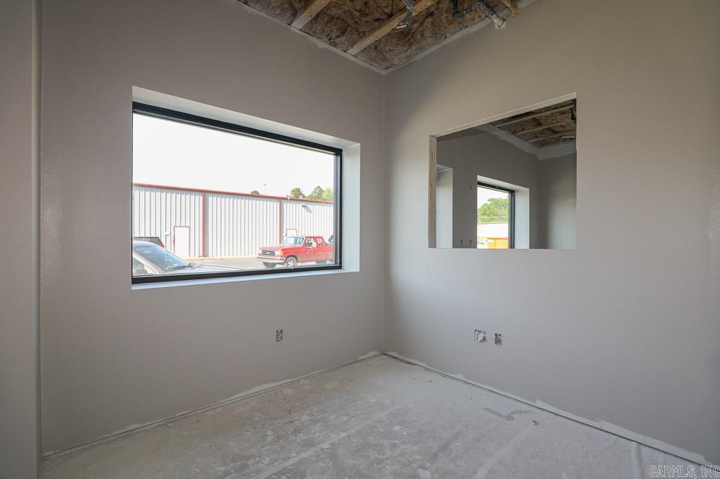 Metes & Bounds - Commercial Lease