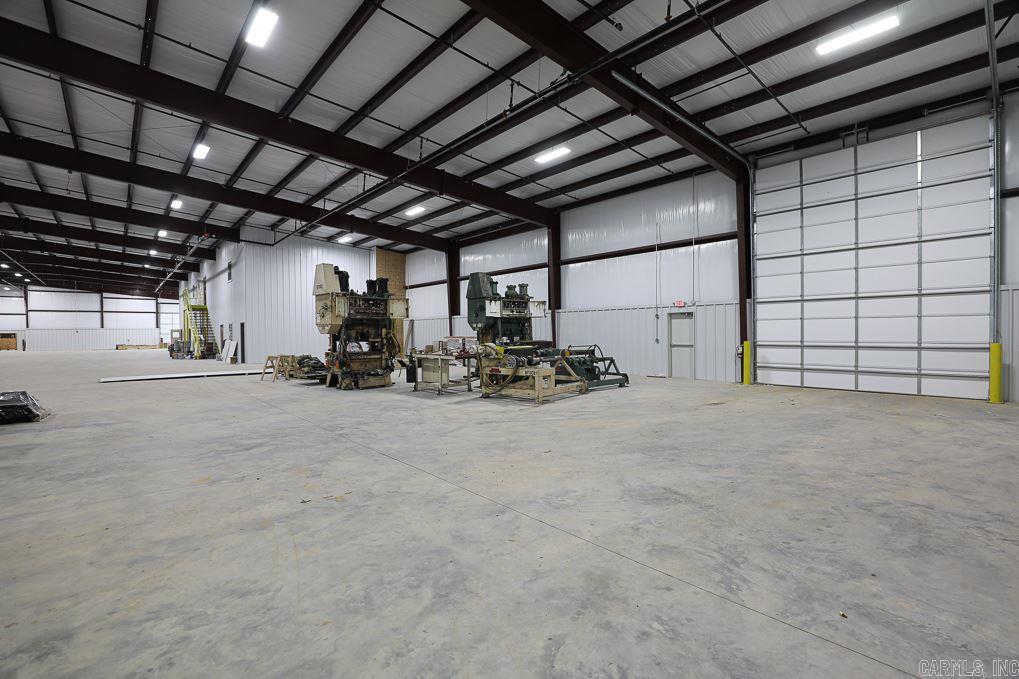 Metes & Bounds - Commercial Lease