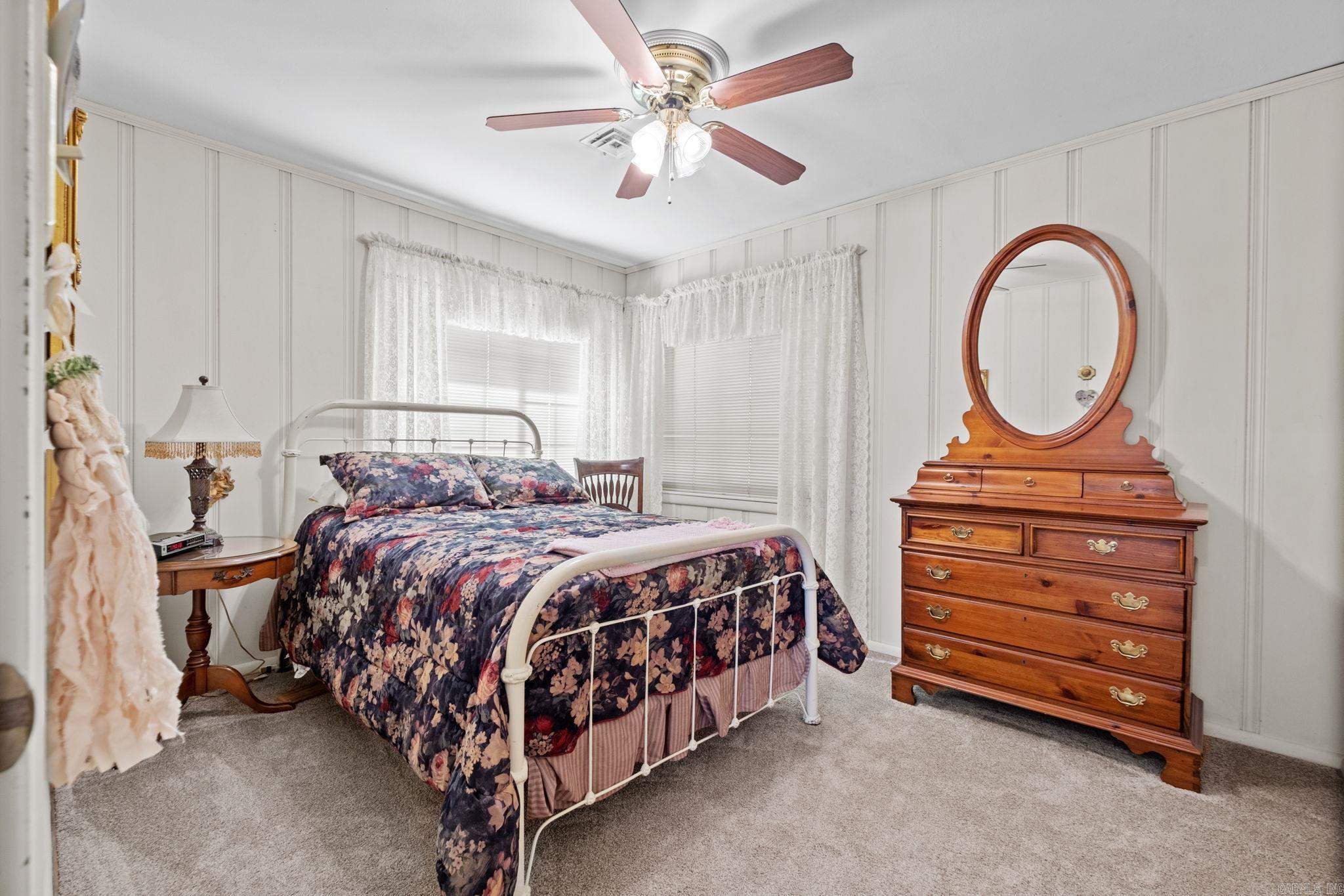 RANCH ESTATE - Residential