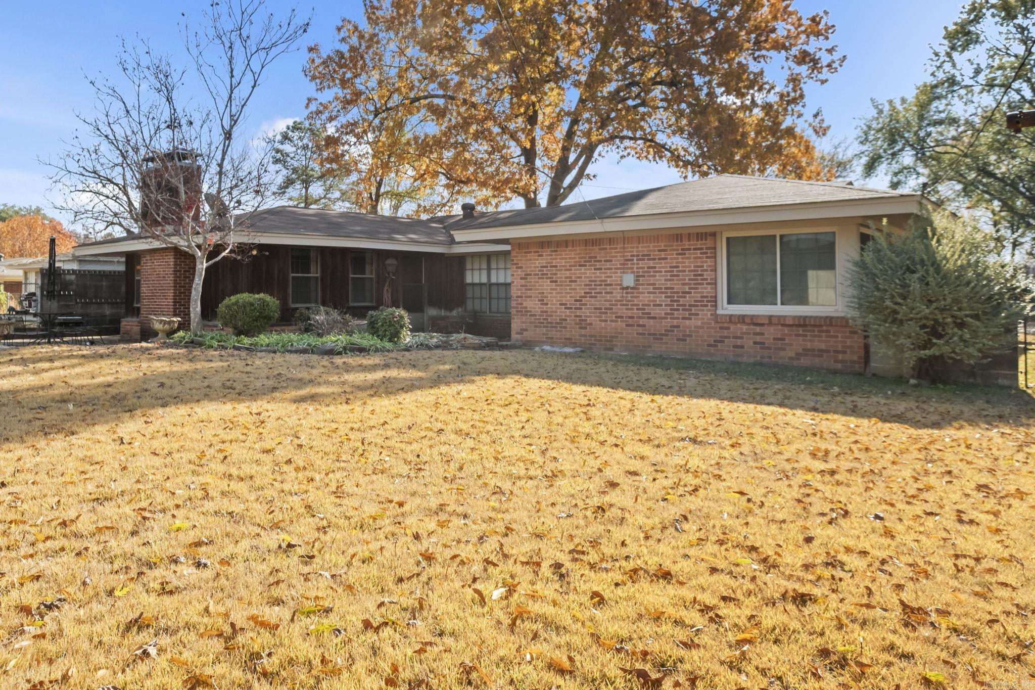 RANCH ESTATE - Residential