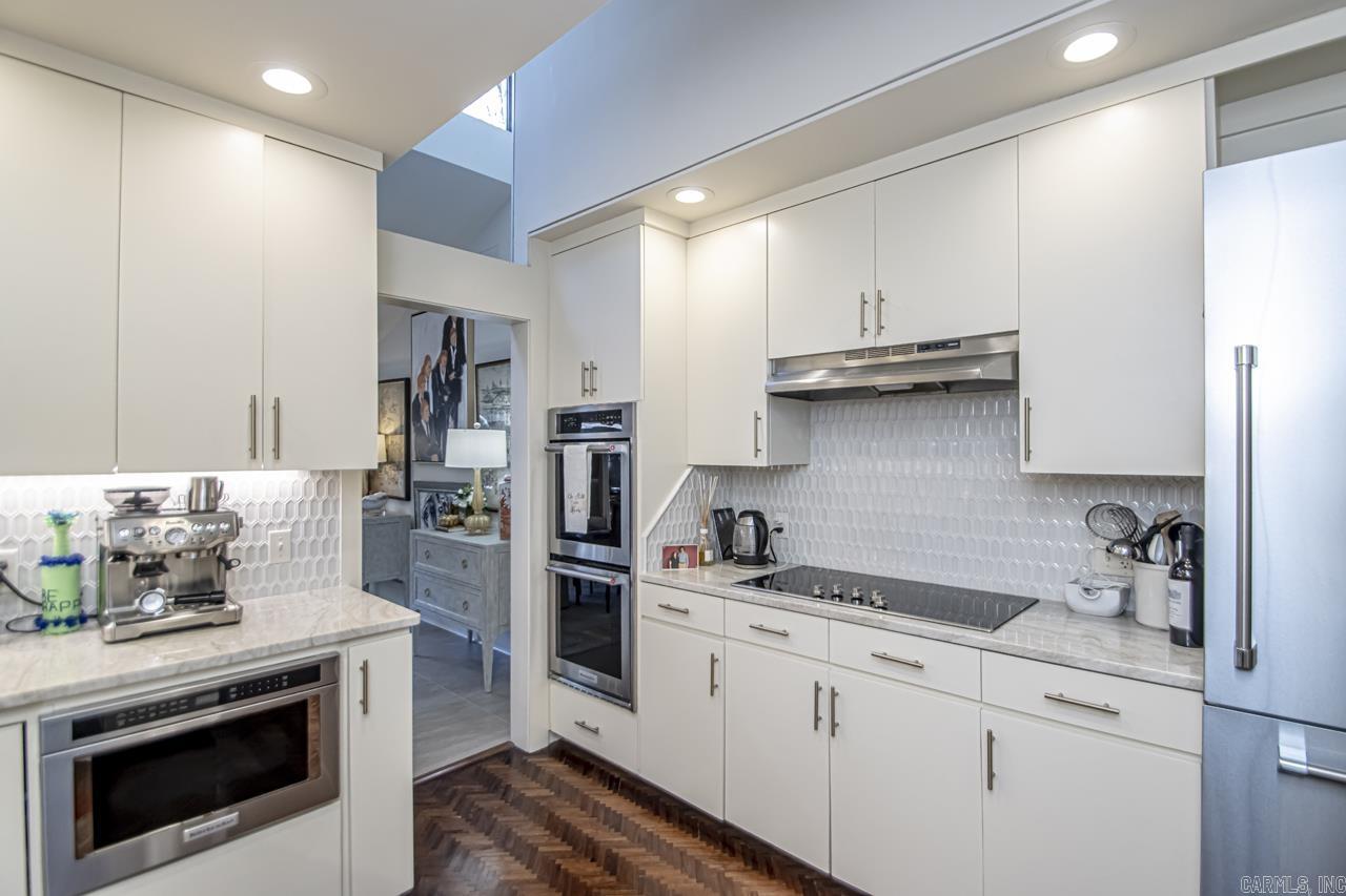 WESTRIVER TOWNHOUSES HPR - Residential