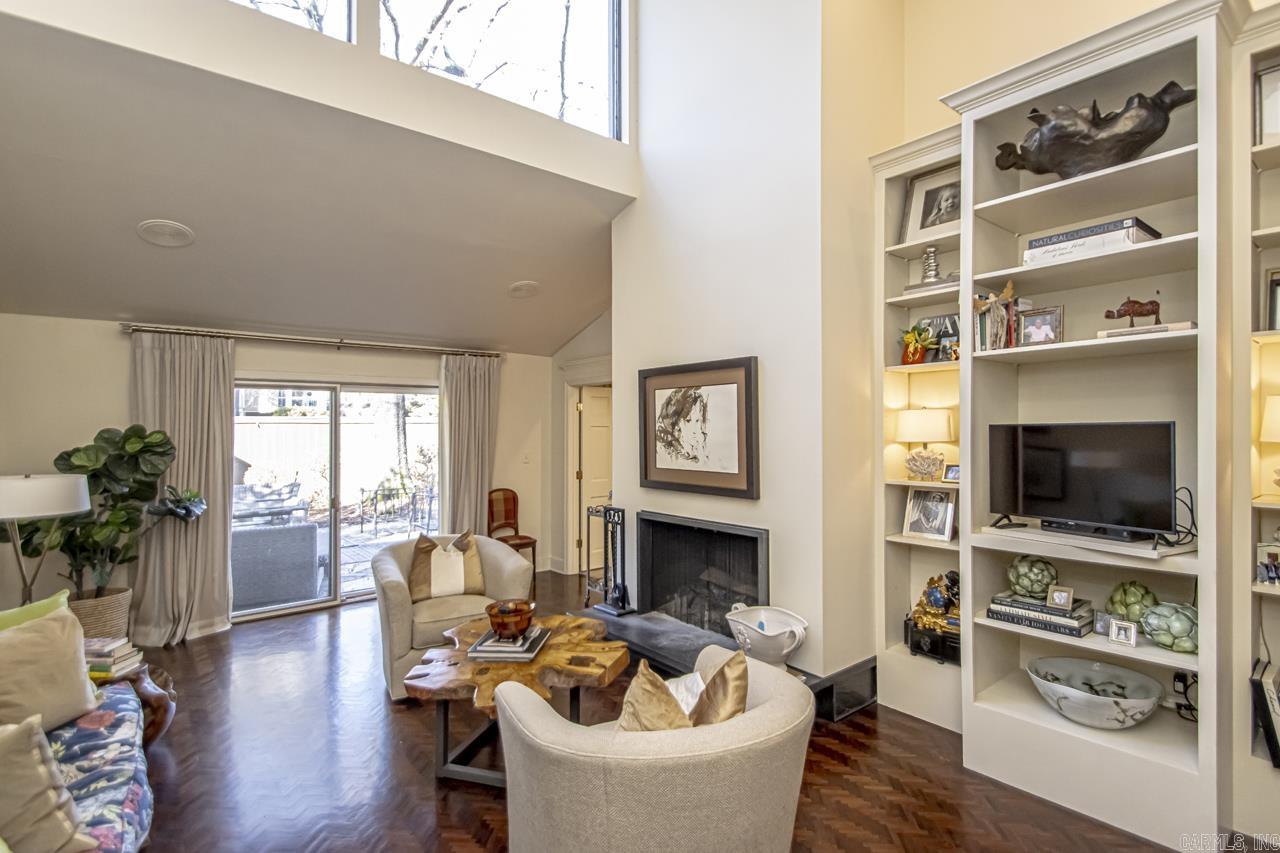 WESTRIVER TOWNHOUSES HPR - Residential