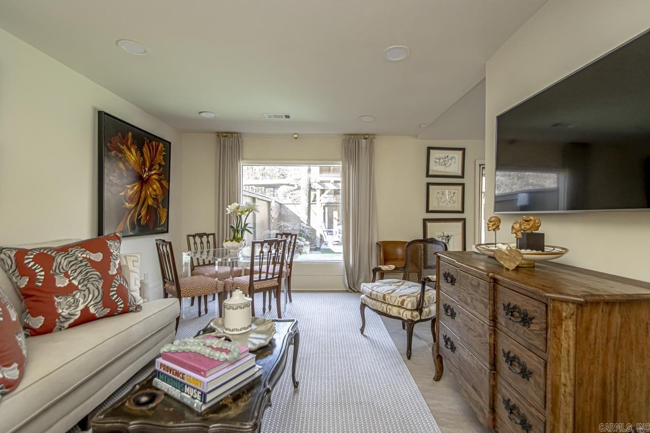 WESTRIVER TOWNHOUSES HPR - Residential