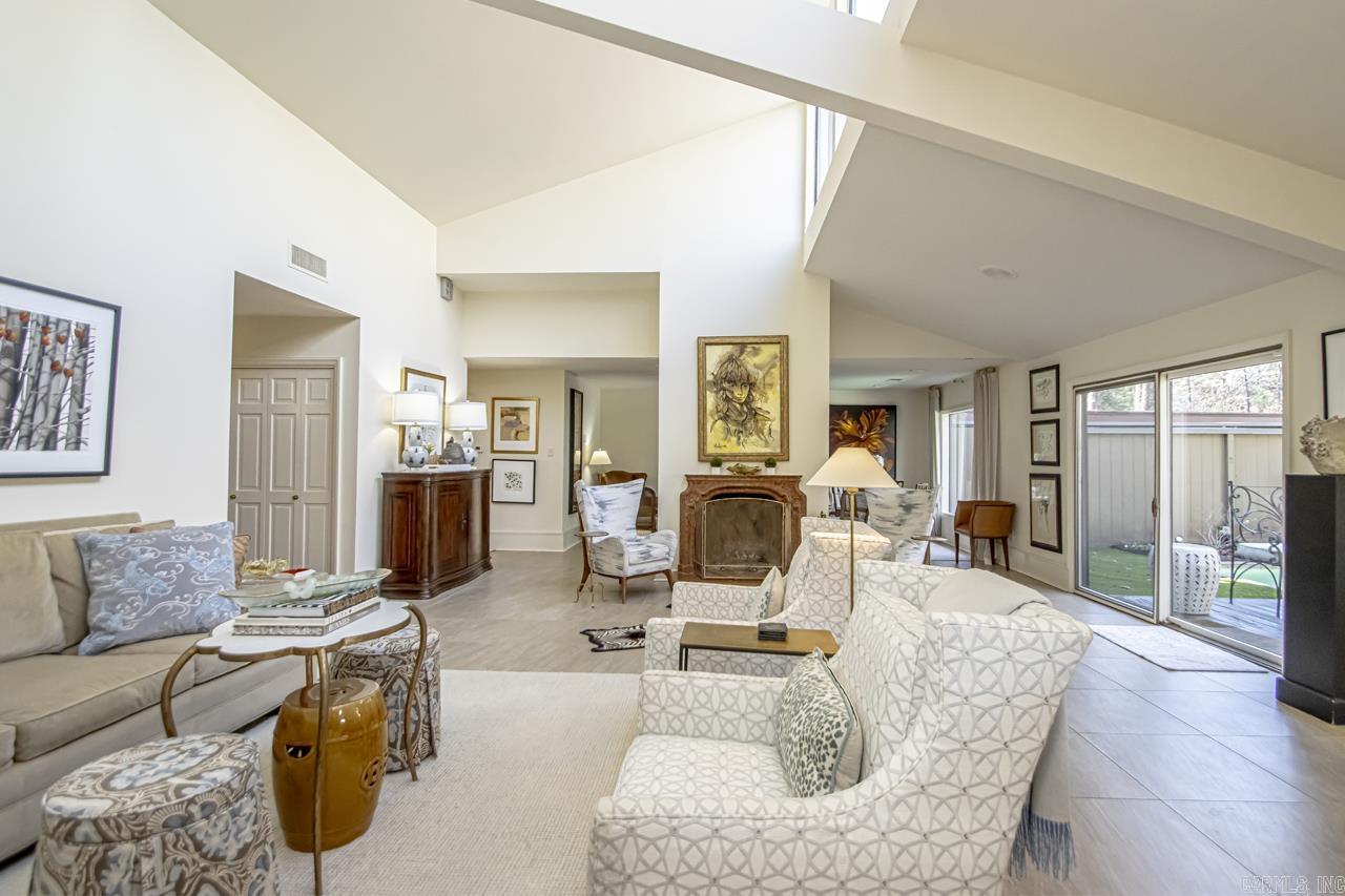 WESTRIVER TOWNHOUSES HPR - Residential