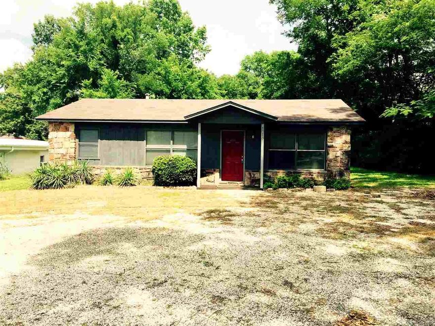 MOTIVATED SELLER!!! Start a business with a clean slate.  Well Maintained building with two separate offices and an additional room.  It was formerly a beauty salon and some of the hookups for the stations are still in place. ***Agents see remarks***