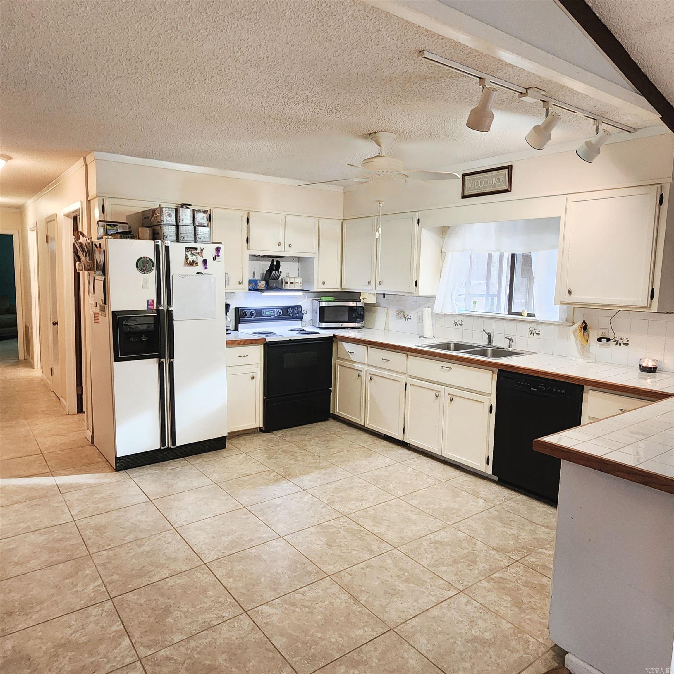 Mystic Isle - Residential