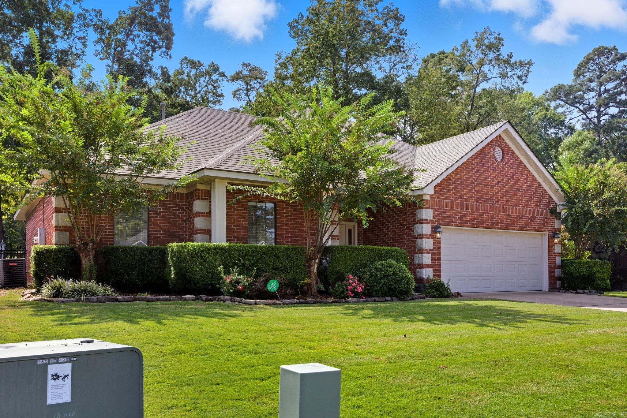 COUNTRY CLUB OF ARK THE - Residential