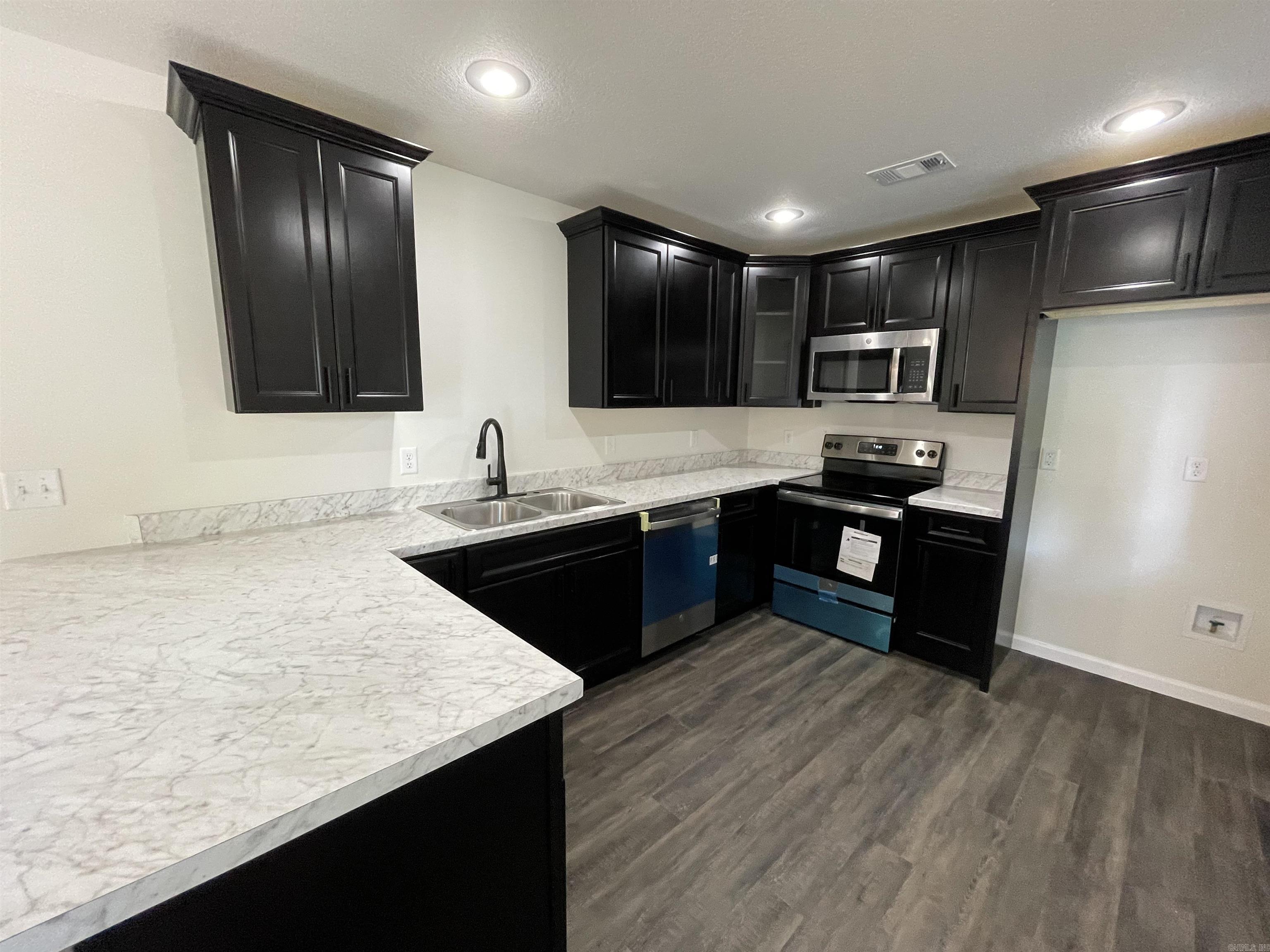 POINSETT LUMBER & MFG CO 4TH - Residential