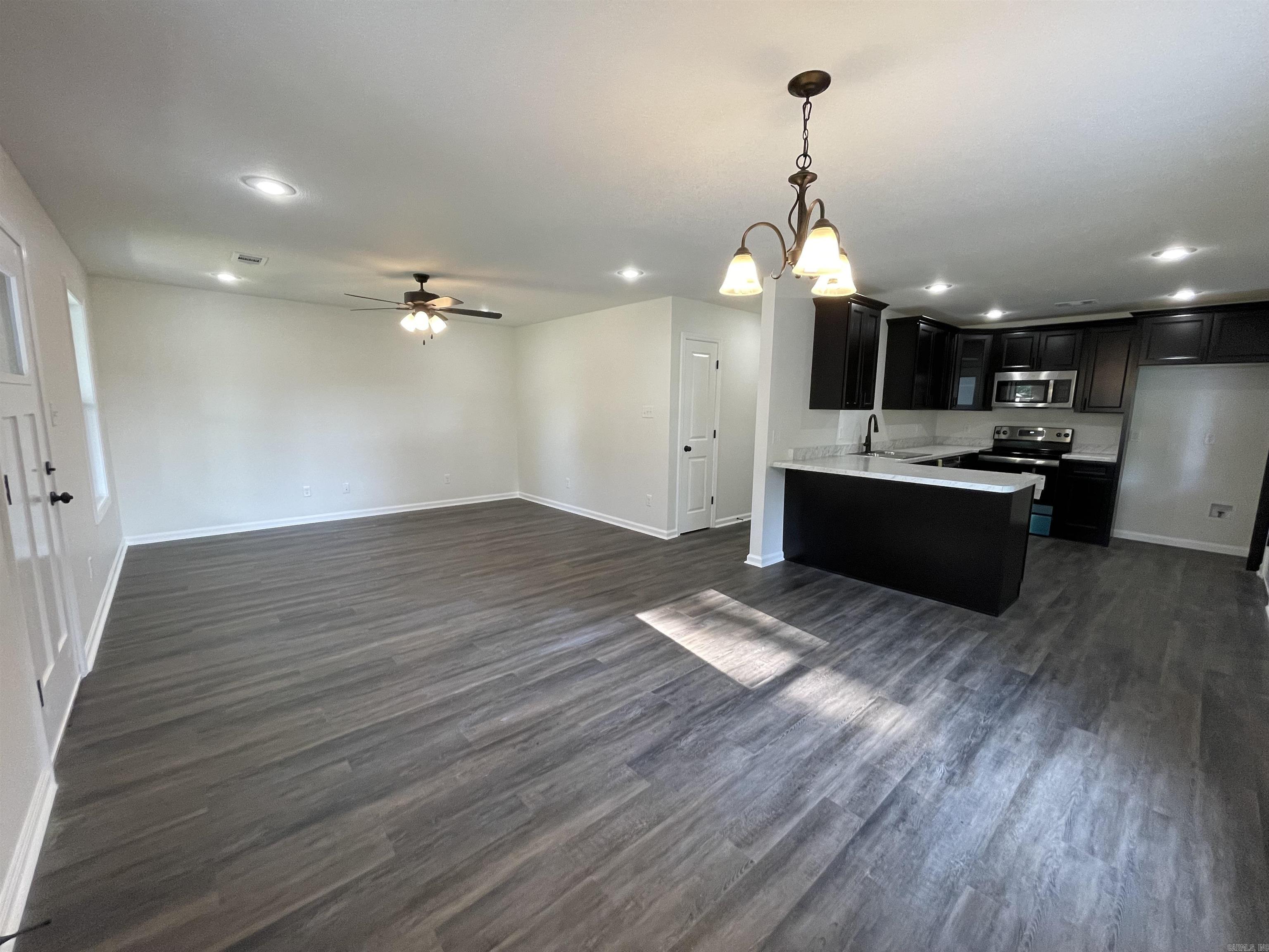 POINSETT LUMBER & MFG CO 4TH - Residential