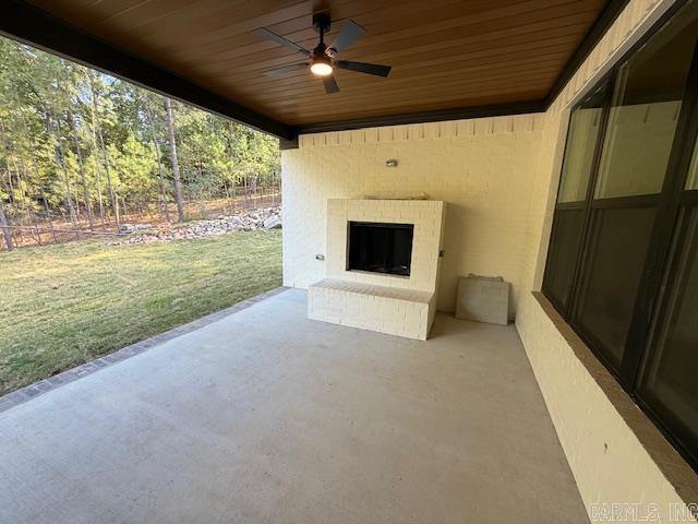 MAJESTIC POINTE - Residential