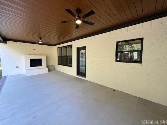 MAJESTIC POINTE - Residential