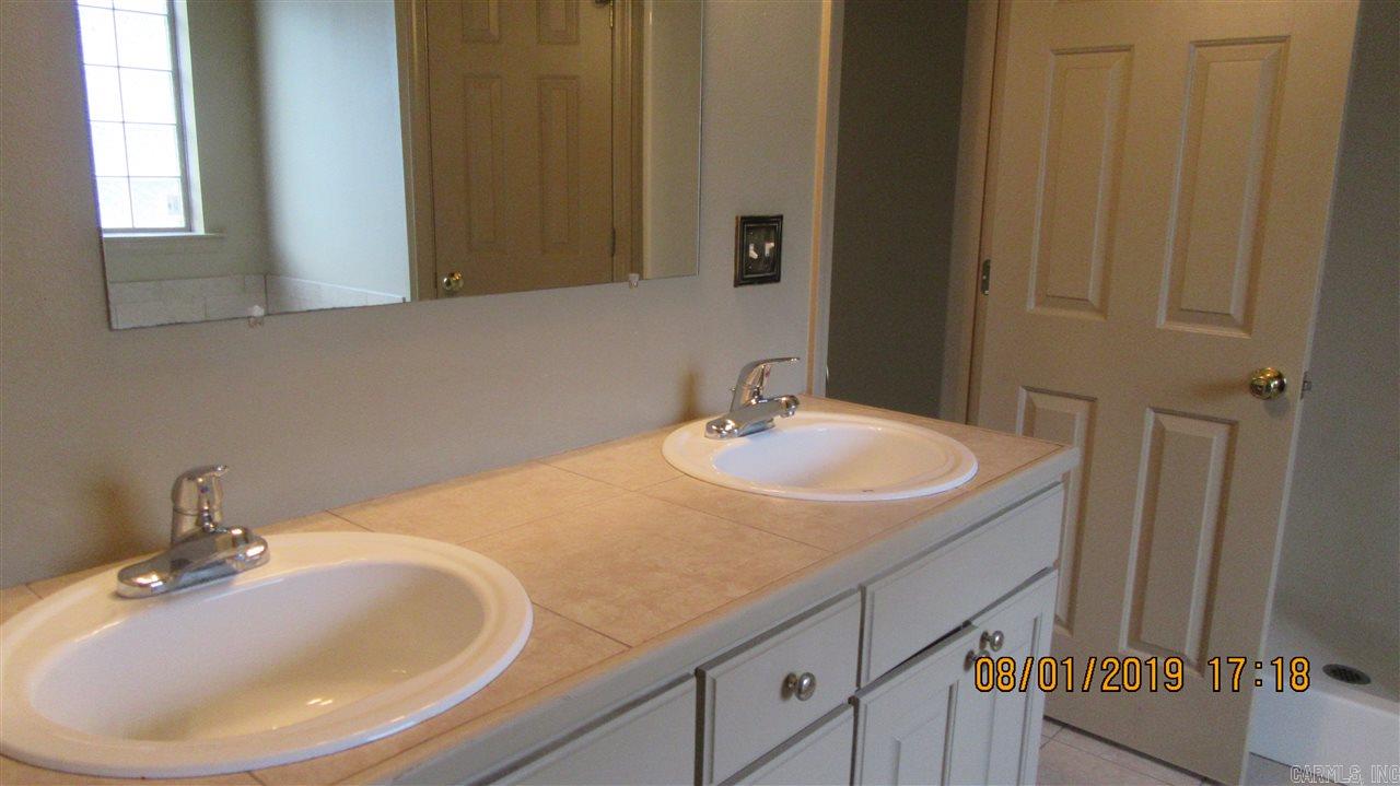 Wisteria Vineyard - Residential Lease