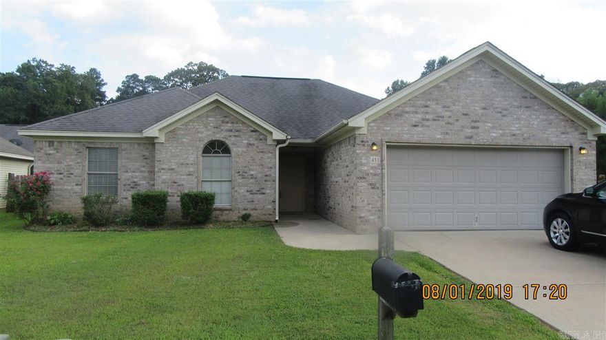 Nice 3 BR 2 bath has Split Floor Plan with open concept. Tray ceilings in Liv. Room and Master BR. Bath has 2 walk in closets and double vanities and separate tub and shower. Fenced back yard and small covered patio. Separate Laundry Room and 2 Car Gar. w/auto openers. Stove , DW and disposal - All Electric! Kitchen has island and is open to dining and living. 1 year lease. Small pet considered. Pet fee is $25/mo.$1250 Deposit and Rent is $1250/mo. Will be available around Nov.22nd No Housing or Section 8