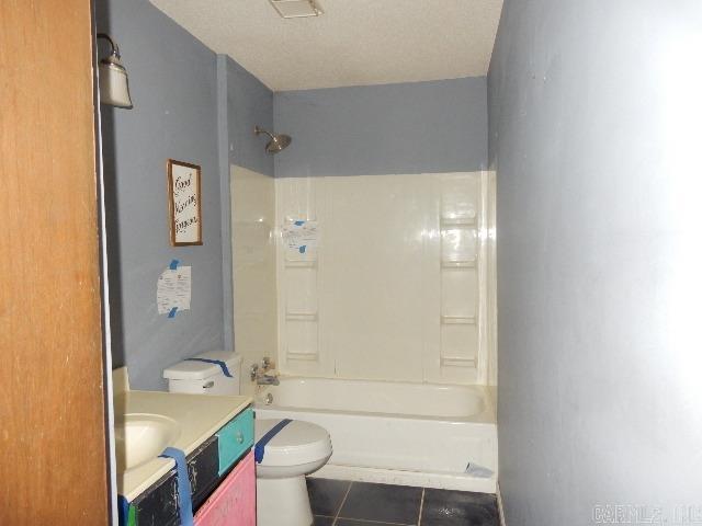 MEADOW LAWN - Residential