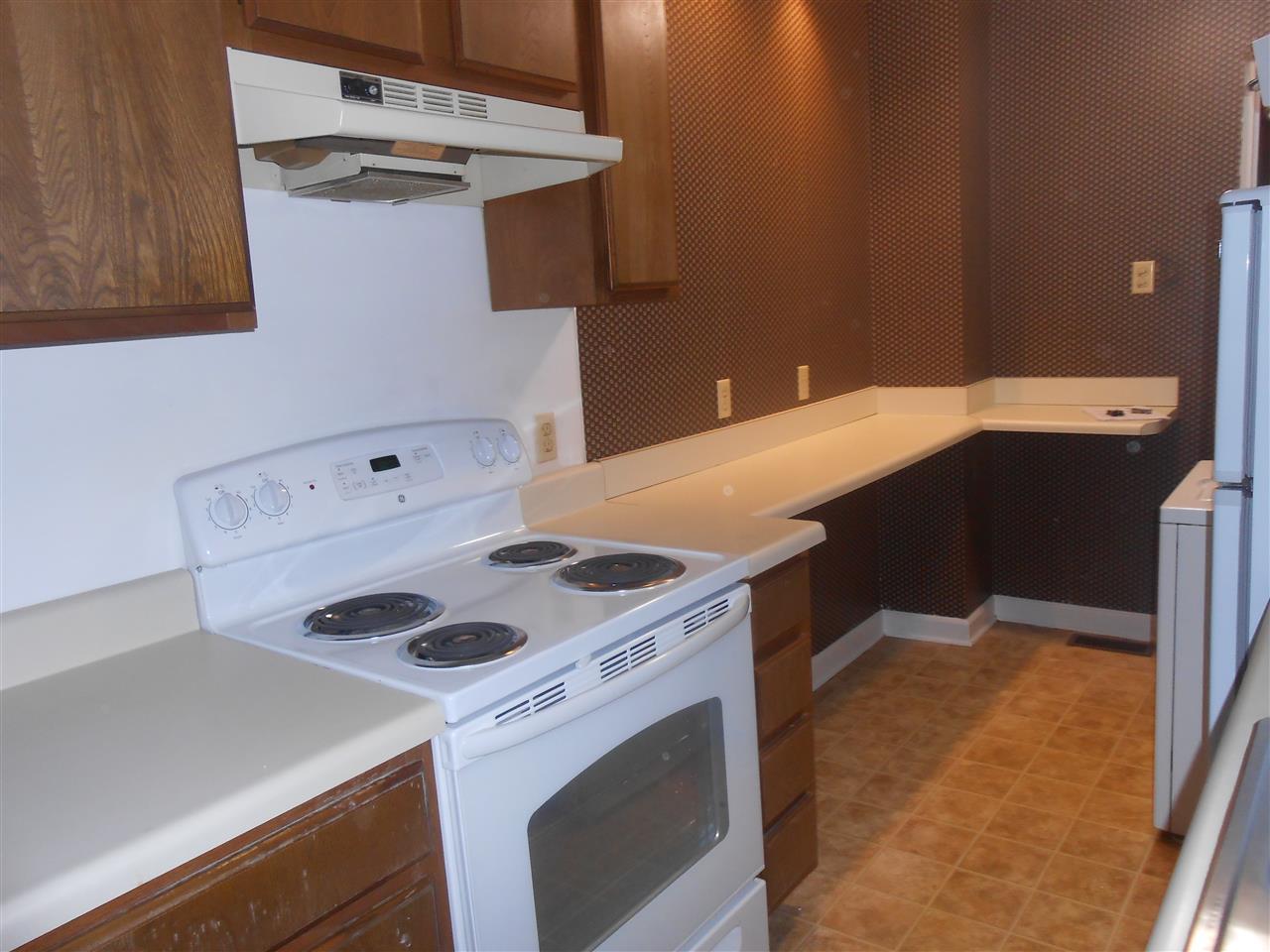 KAVANAUGH PLACE COND - Residential