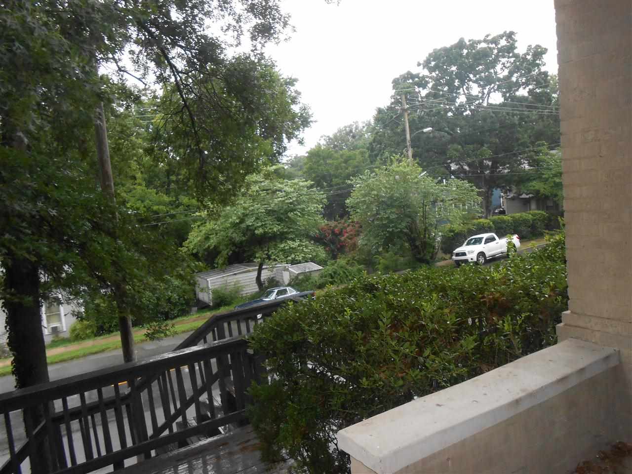 KAVANAUGH PLACE COND - Residential