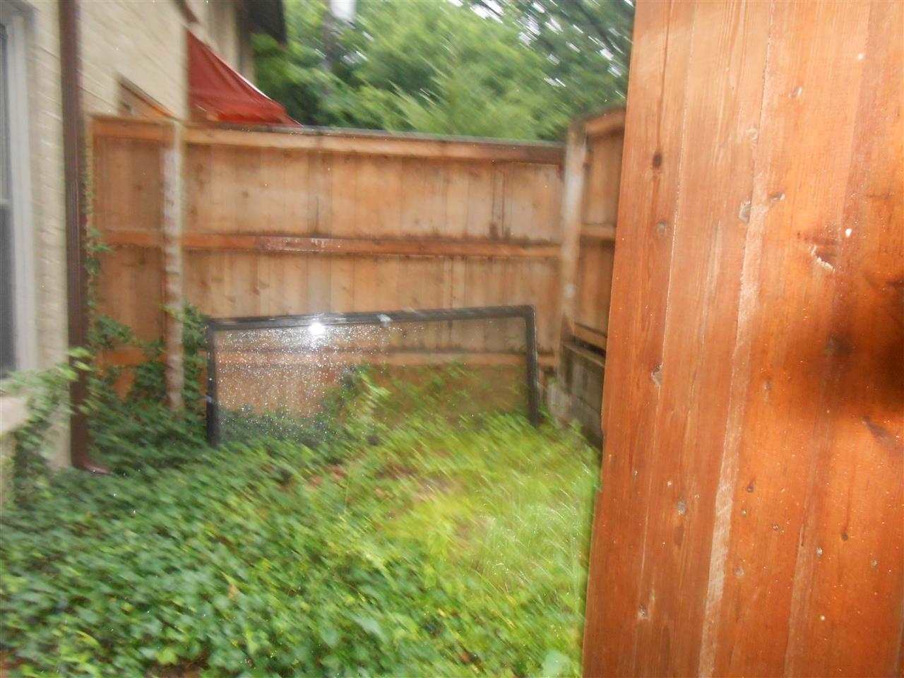 KAVANAUGH PLACE COND - Residential