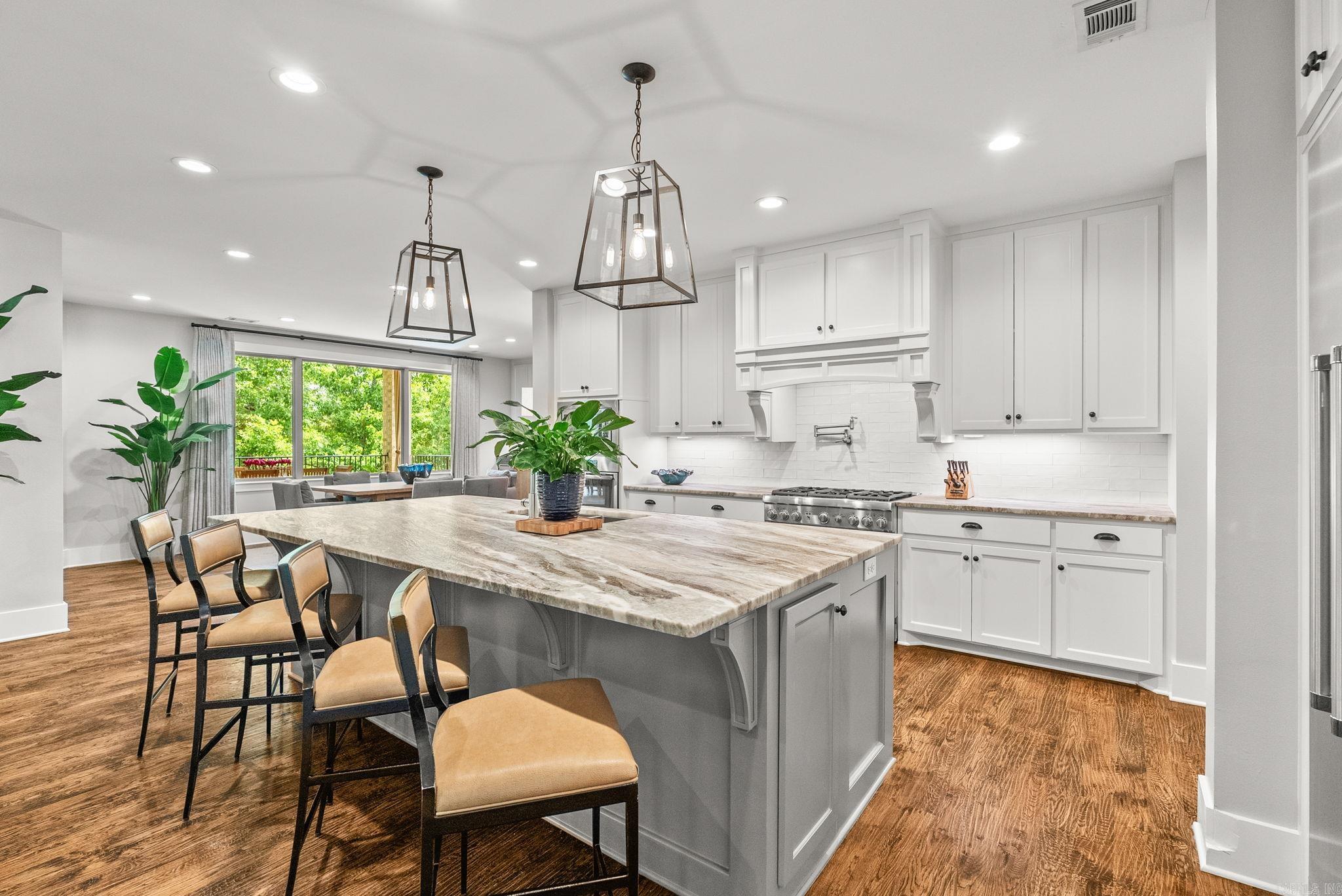 WOODLANDS EDGE - Residential