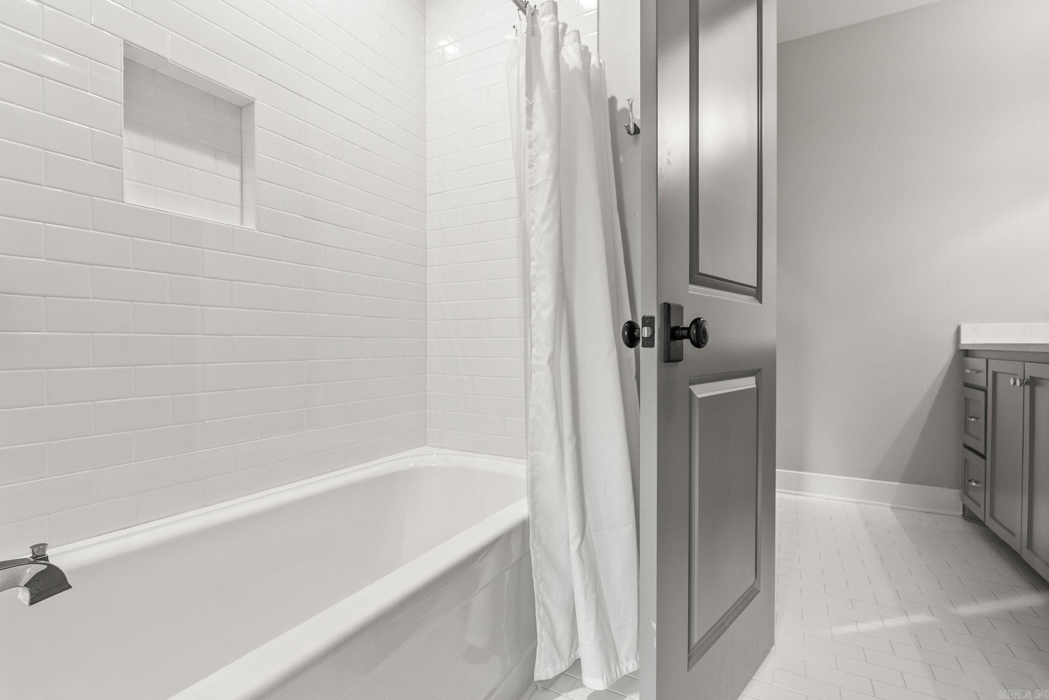 WOODLANDS EDGE - Residential