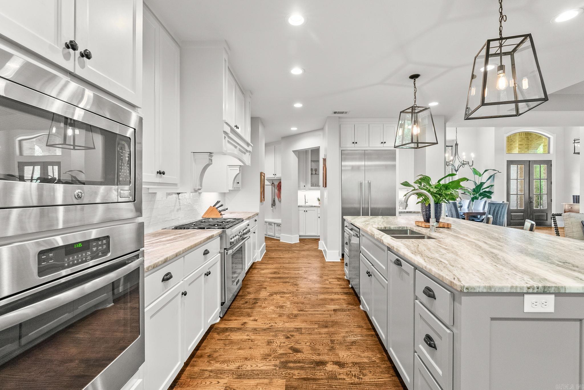 WOODLANDS EDGE - Residential