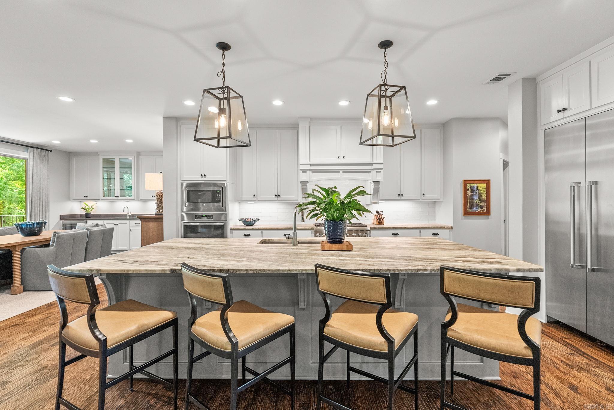 WOODLANDS EDGE - Residential