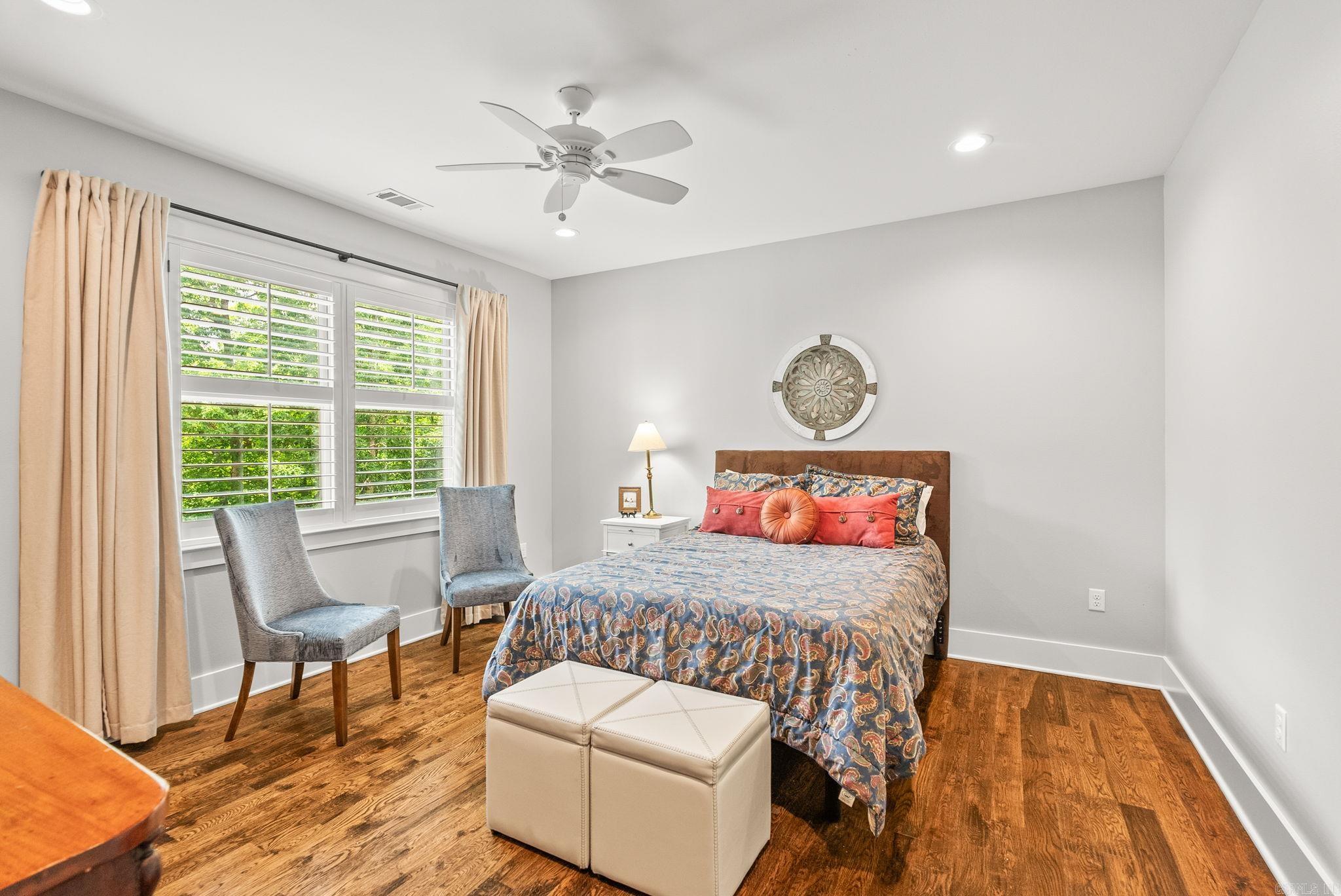 WOODLANDS EDGE - Residential